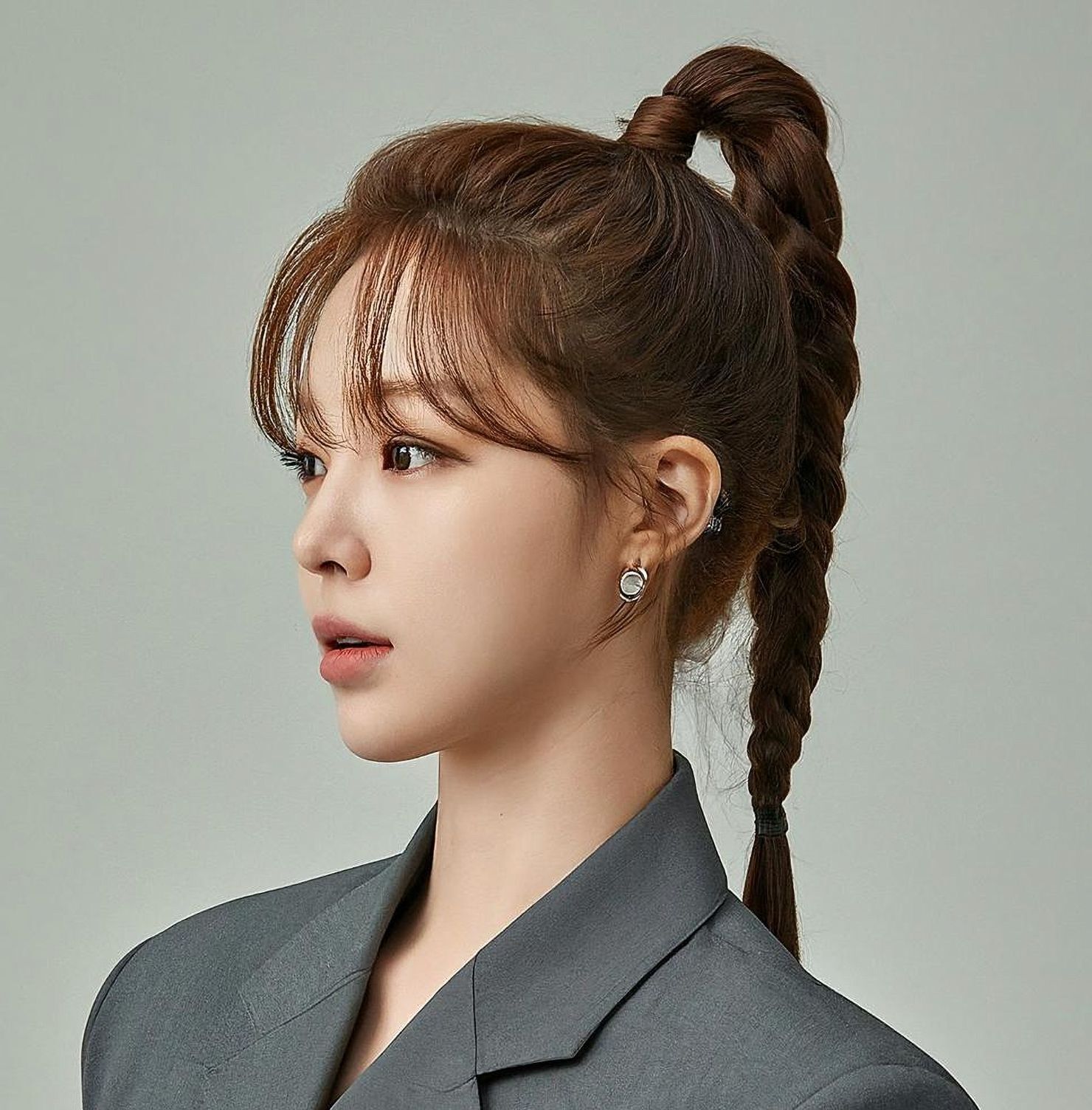 Tóc tết kết hợp mái thưa