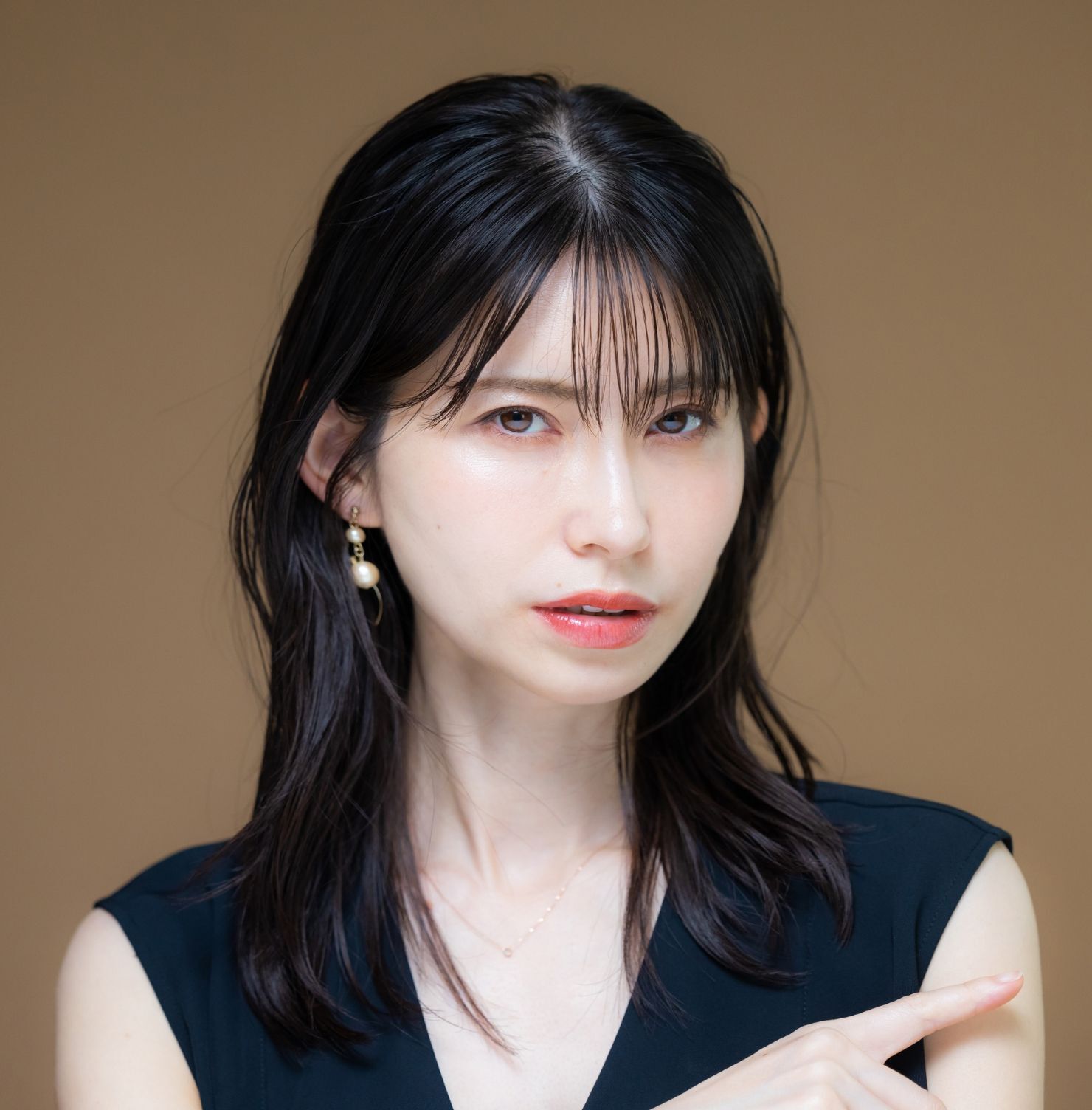 Tóc mái thưa Hàn Quốc cho trán cao