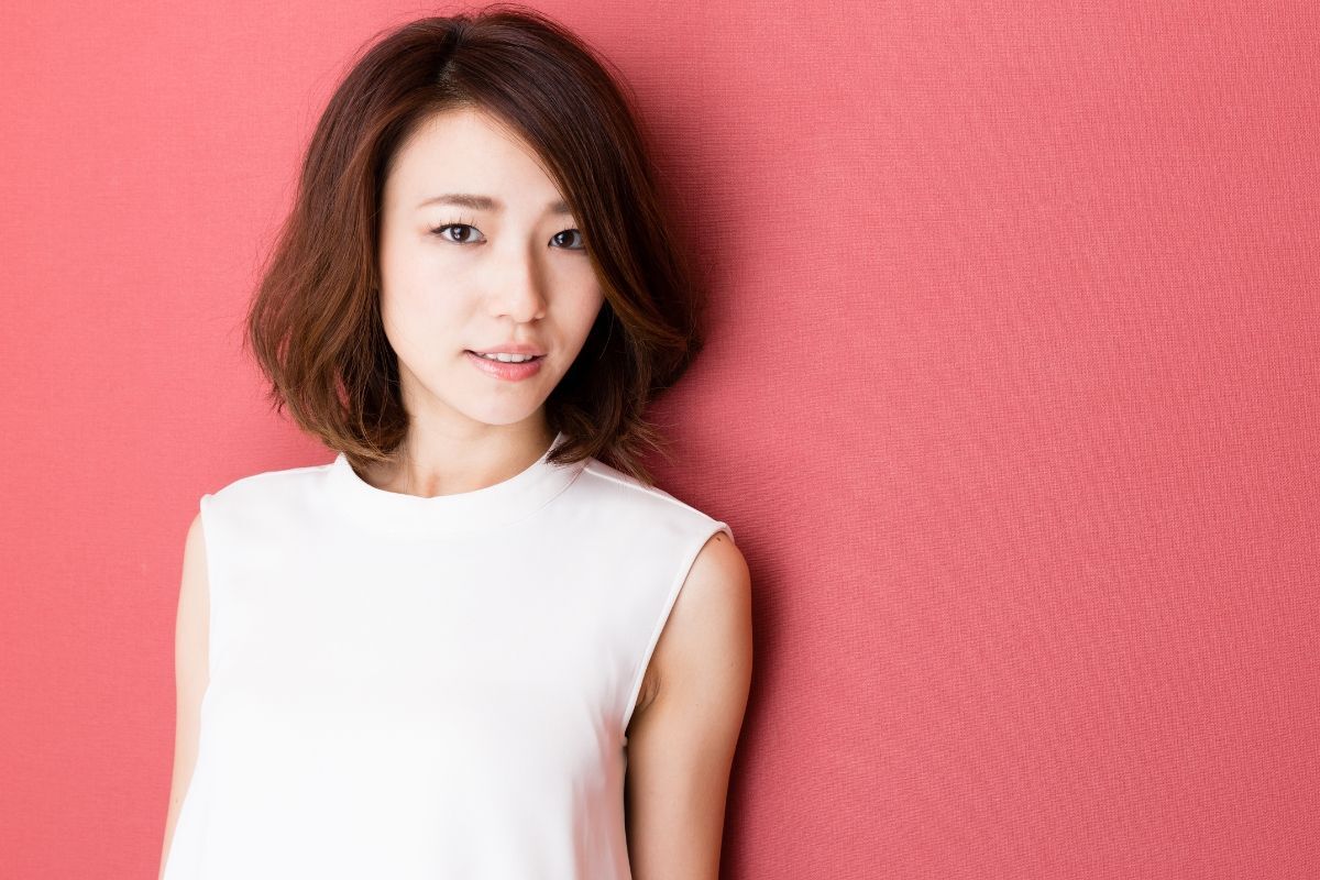 Tóc bob ngắn uốn phồng