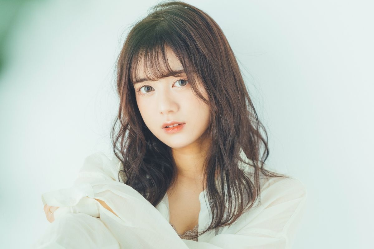 Tóc mái thưa cho mặt tròn