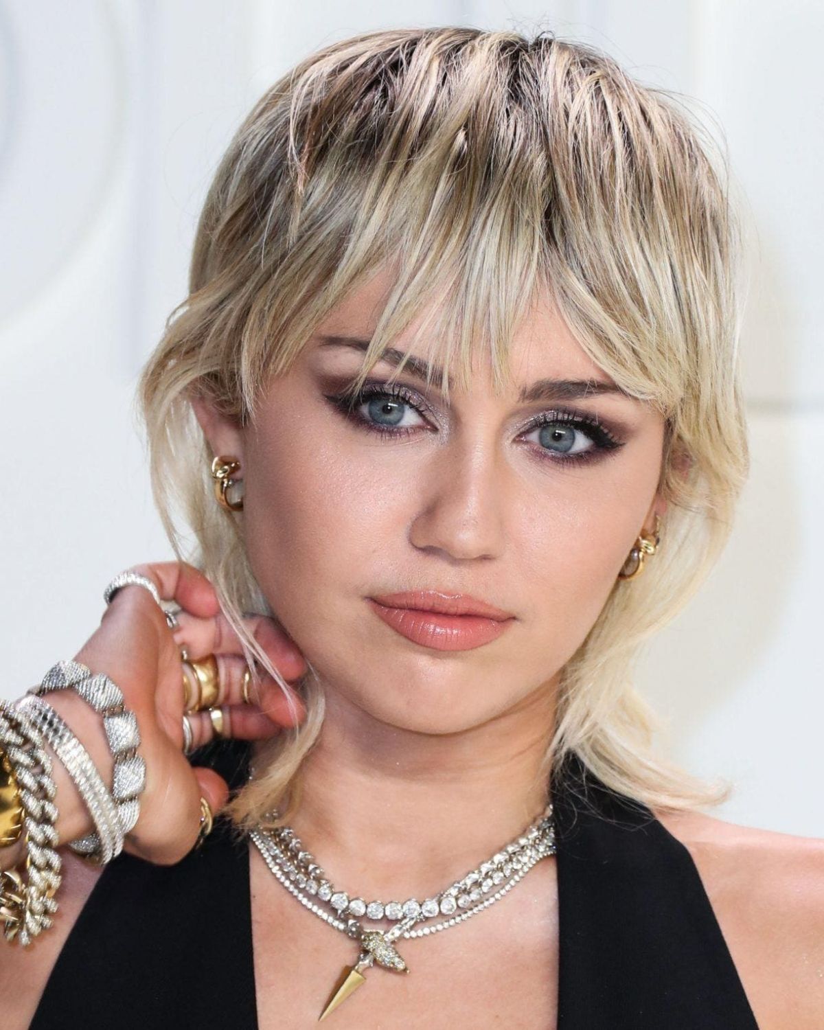 Kiểu tóc layer mullet mái thưa