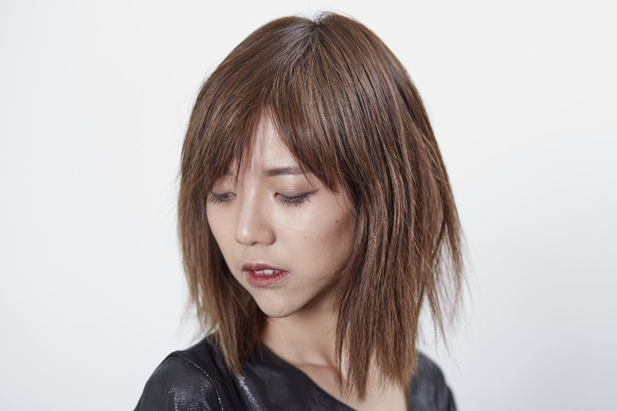 Tóc ngắn ngang vai tỉa đuôi cá tính