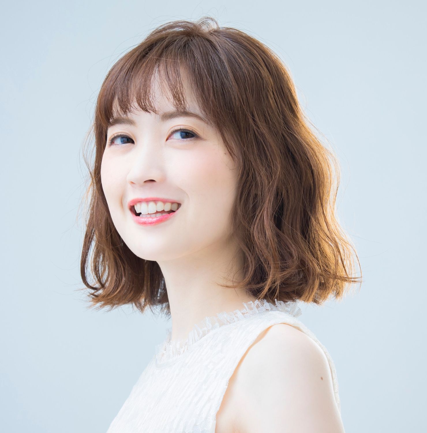 Tóc ngắn cho nữ mặt tròn