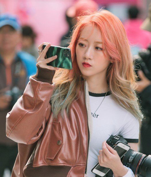 Berani coba rambut pink? (Foto: Shutterstock)