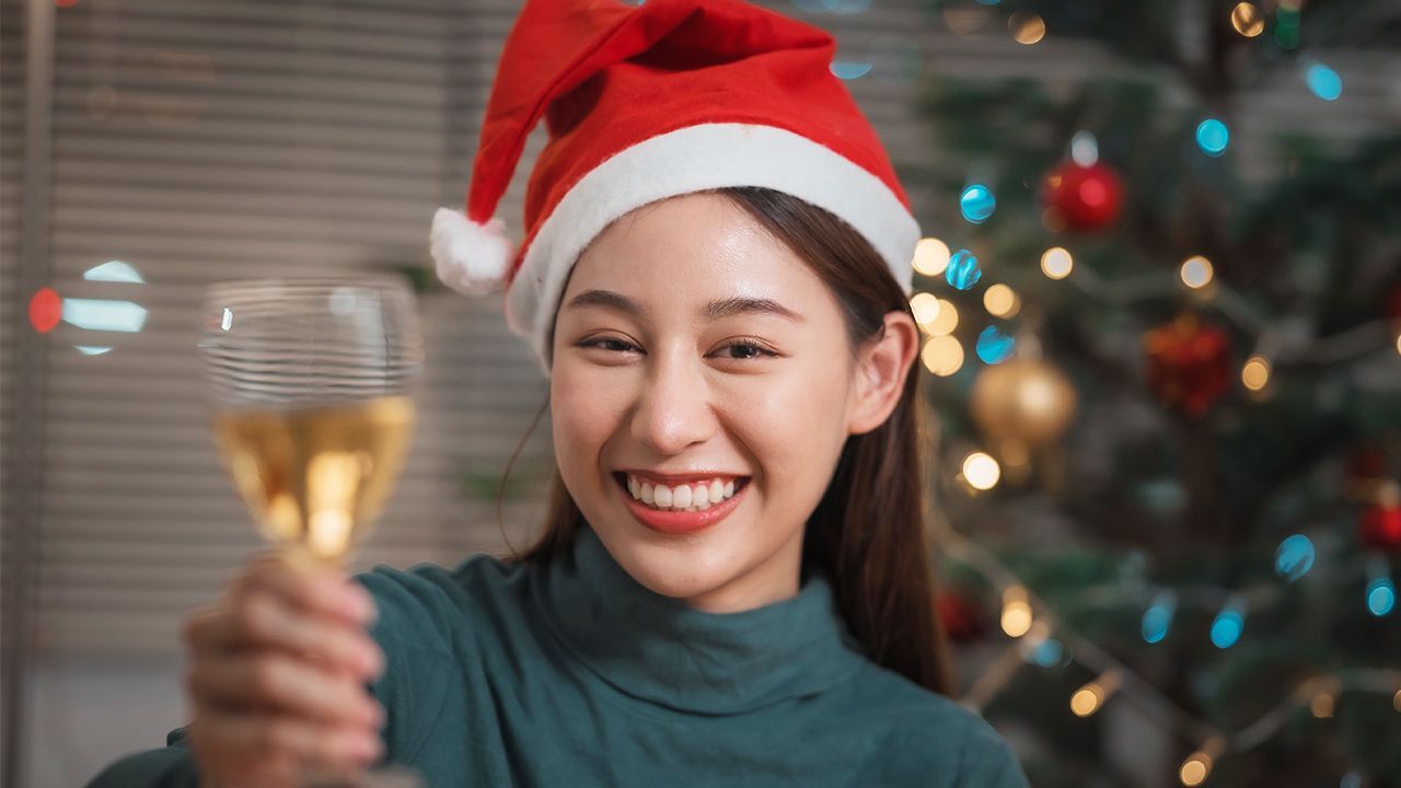 21 Model Rambut Wanita untuk Natal 2023, Simple Tapi Elegan!
