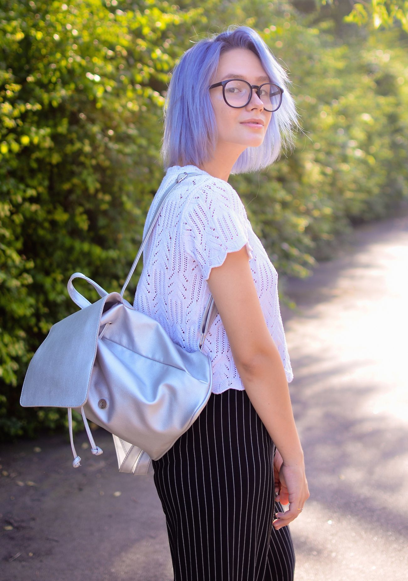 Warna rambut ungu pastel diprediksi masih akan populer tahun depan. (Foto: Shutterstock)