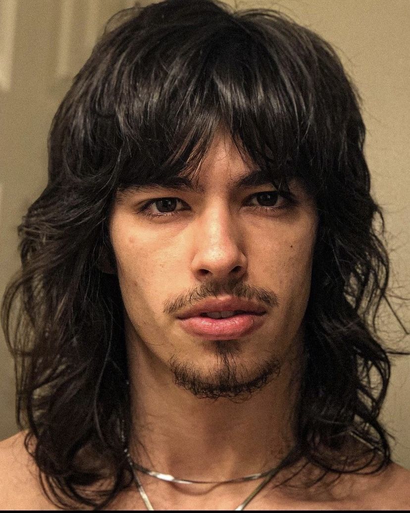 Pastikan shampoo-mu bisa bantu hindari rambut lepek. (Foto: Pinterest)