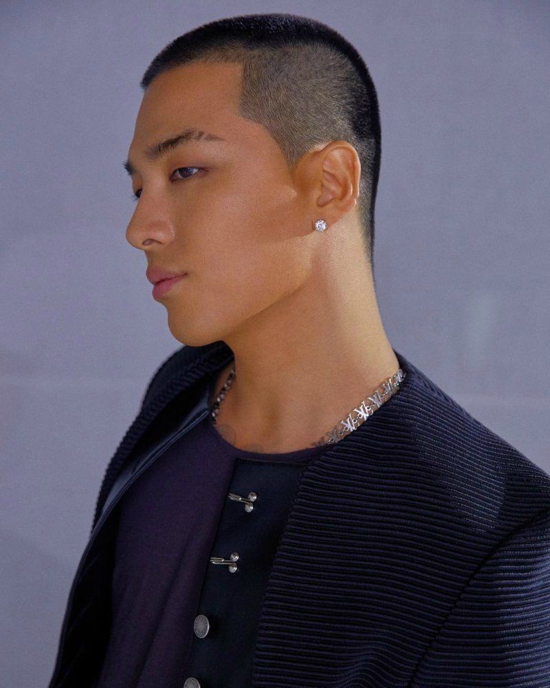 Style Korea pria a la Taeyang Bigbang dengan gaya rambut buzz cut yang keren. (Foto: Kpopmap)