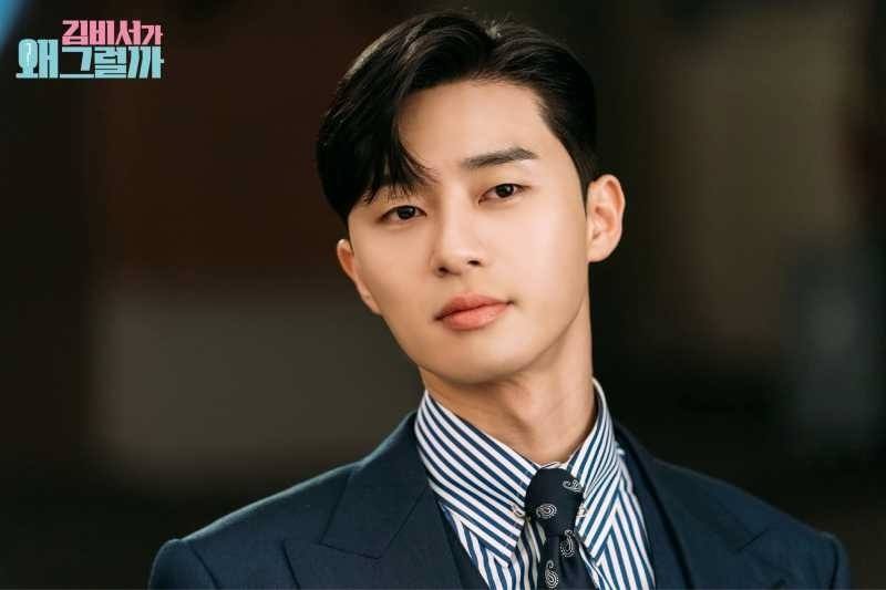 Park Seo-joon dalam drama What's Wrong with Secretary Kim. (Foto: tvN Korea)