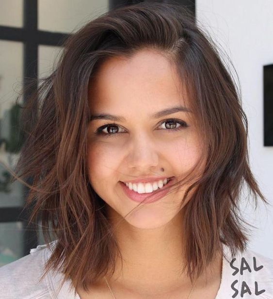 Model Rambut untuk Wanita Gemuk