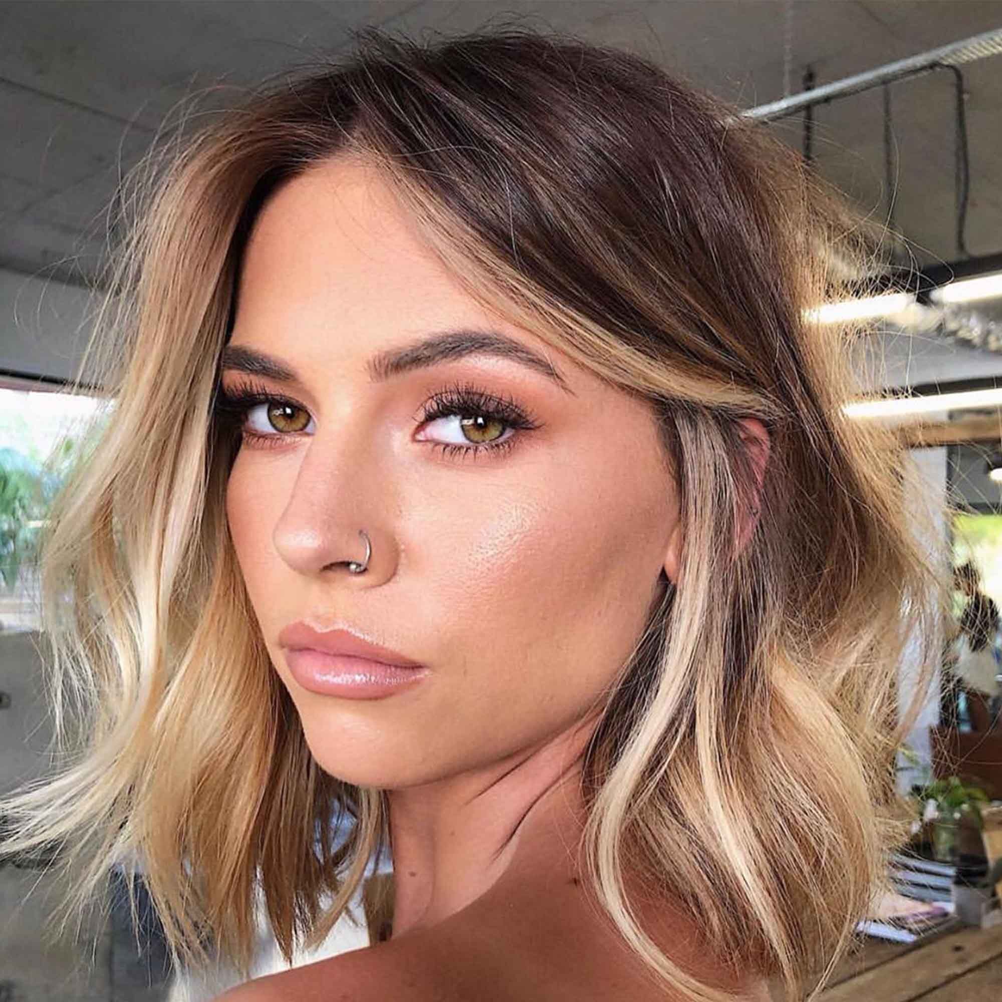 Teknik pewarnaan money piece yang lagi happening adalah variasi highlight. (Foto: Pinterest)