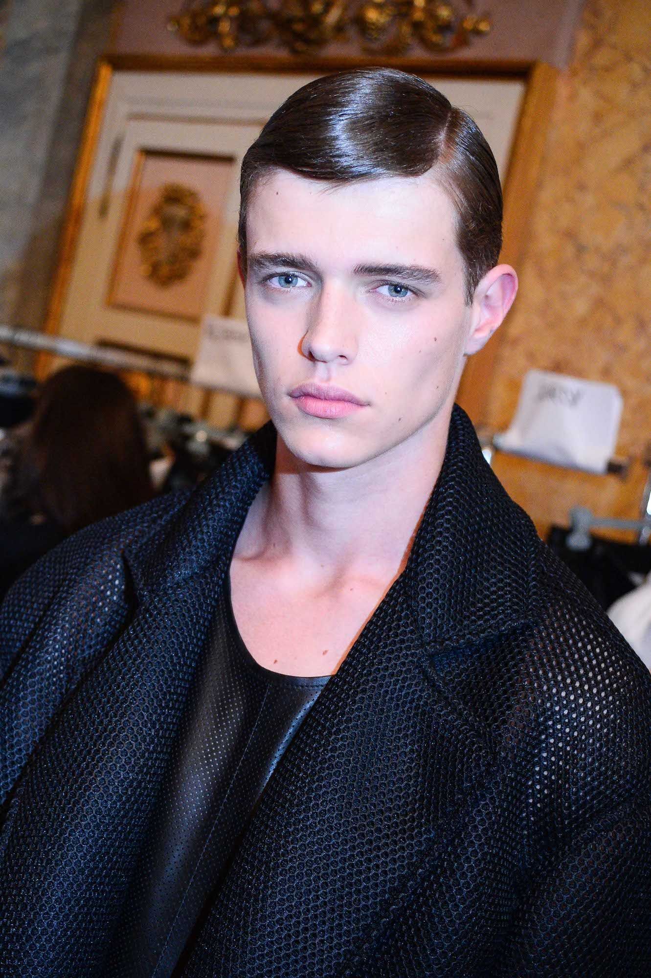 Gaya comb over klasik a la 80-an. (Foto: Indigitalimages.com)