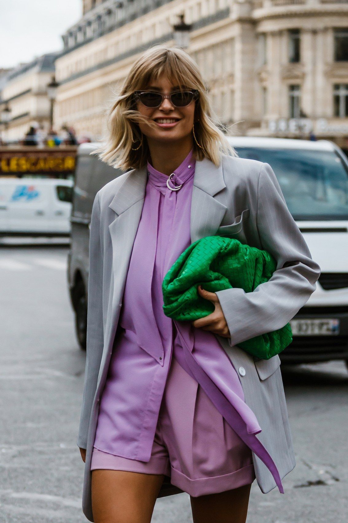 Ombre akan semakin bertekstur dengan model rambut pendek untuk rambut keriting. (Foto: Shutterstock)