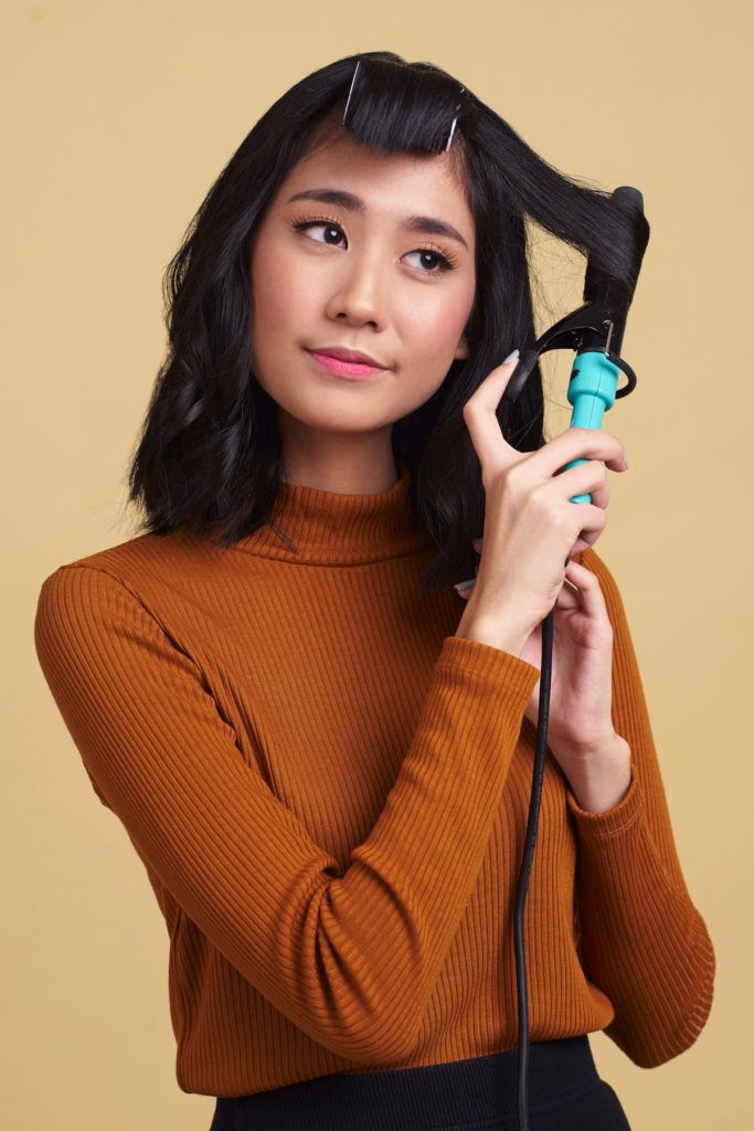 step-4-cara-mengeriting-rambut-pendek-berponi-mengeriting-rambut