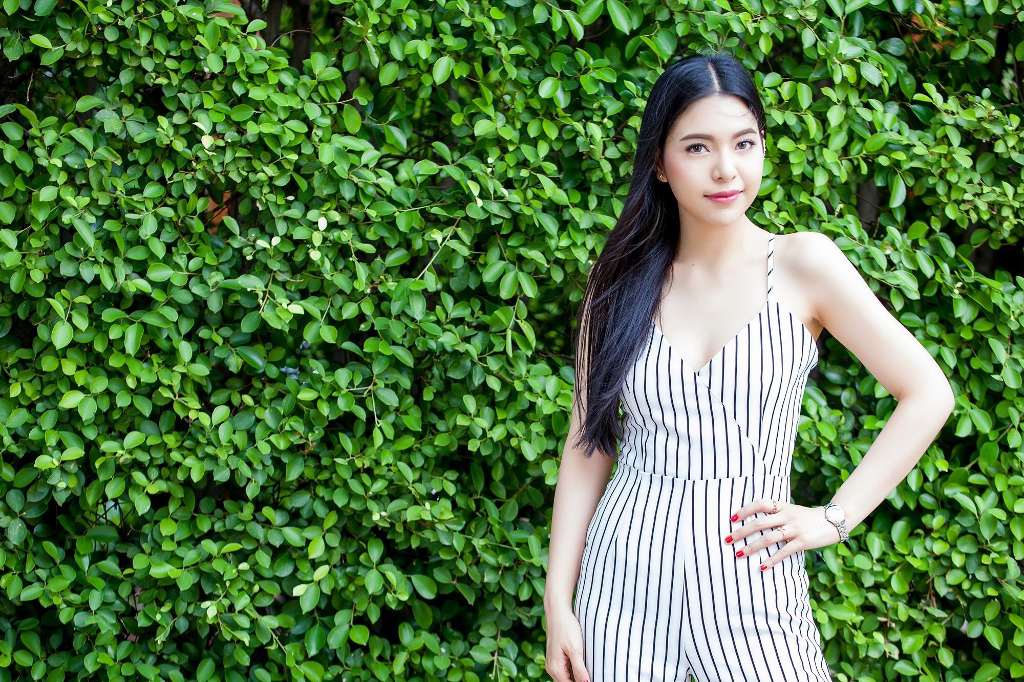 Layer pendek membuat rambut panjangmu terlihat lebih manis. (Foto: Shutterstock)