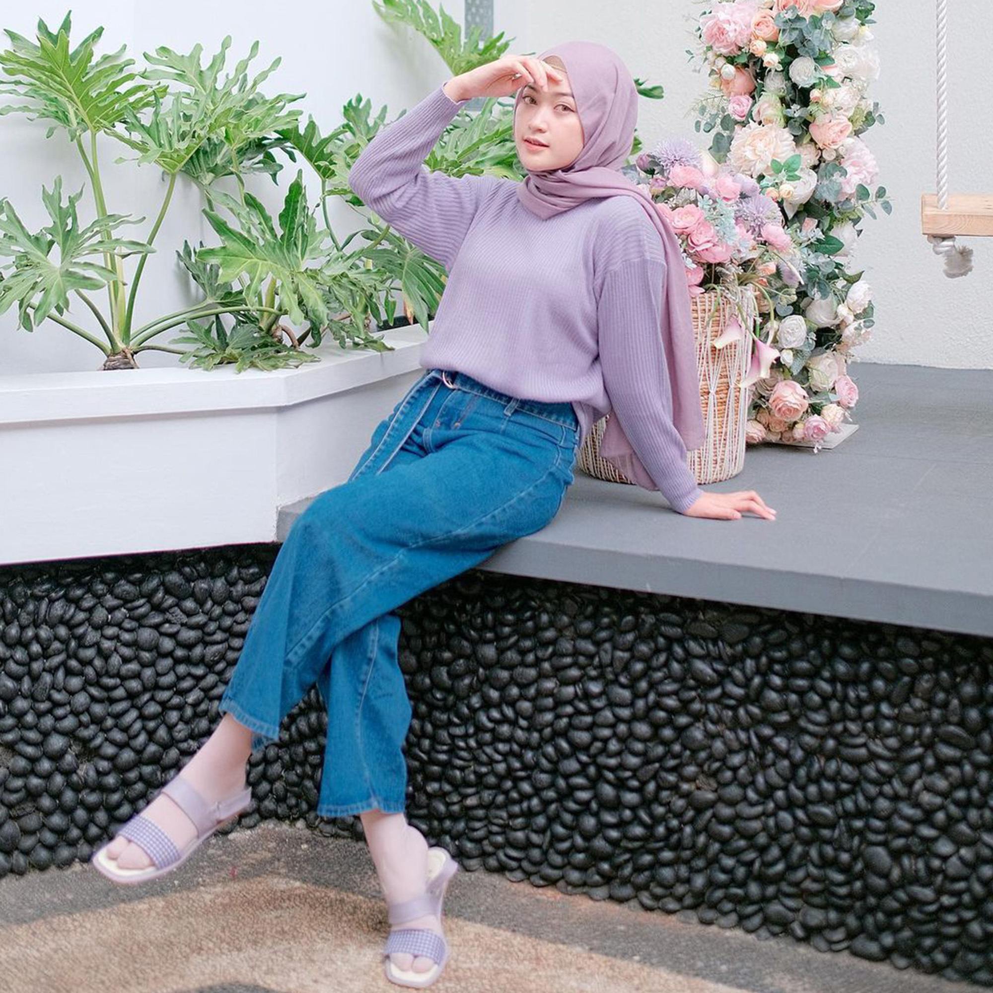 Lilac, warna wajib punya! (Foto: Instagram/saritiw)