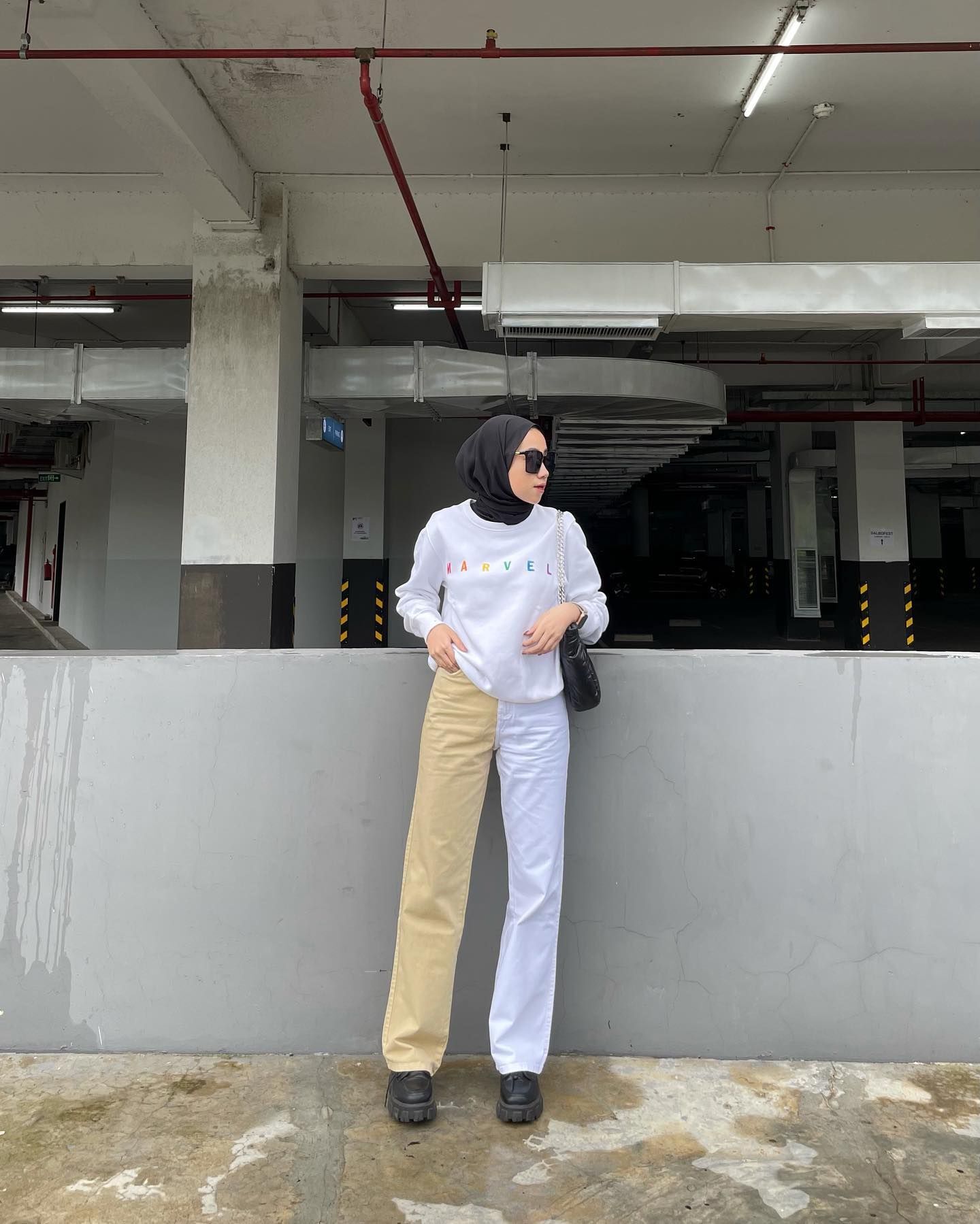 Two tone jeans untuk kamu yang ingin tampil beda! (Foto: Instagram.com/delaaayuu)