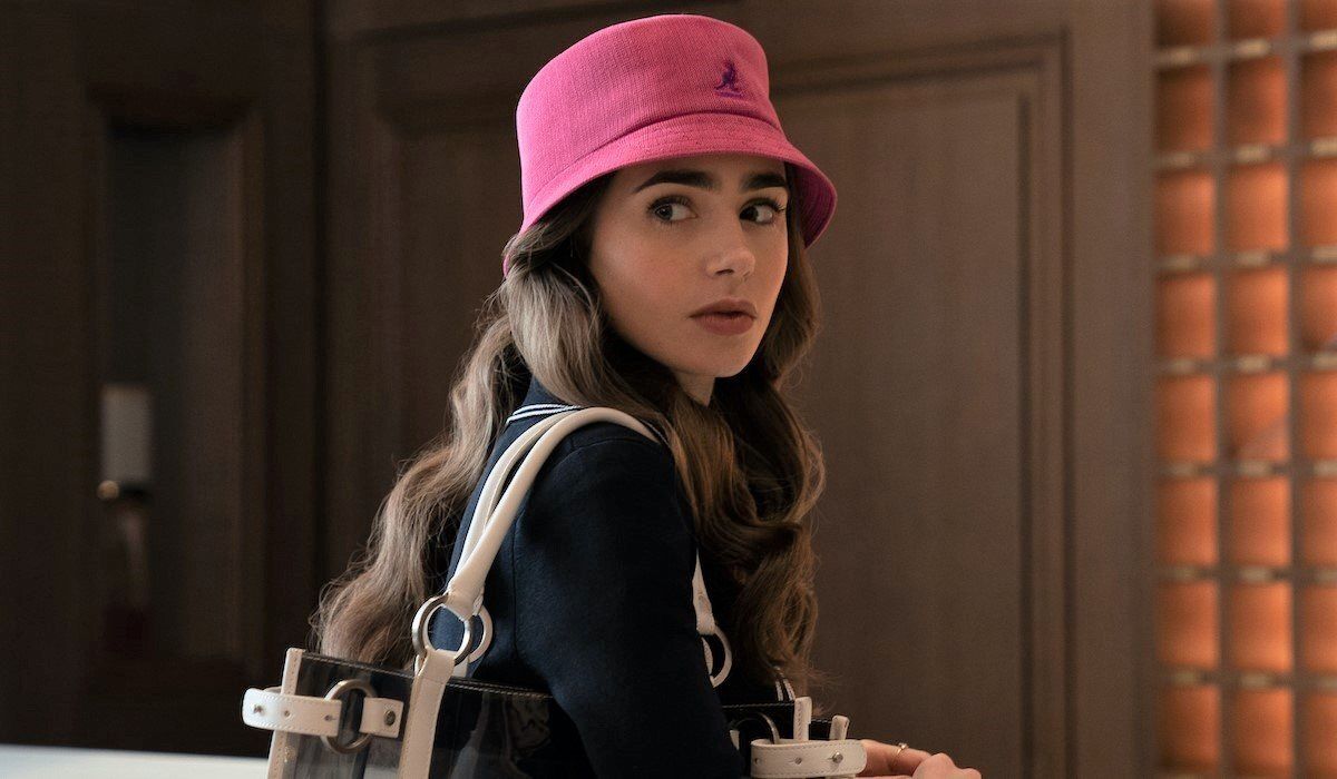 On bad hair day, hat can  be a saviour! (Foto: Netflix)