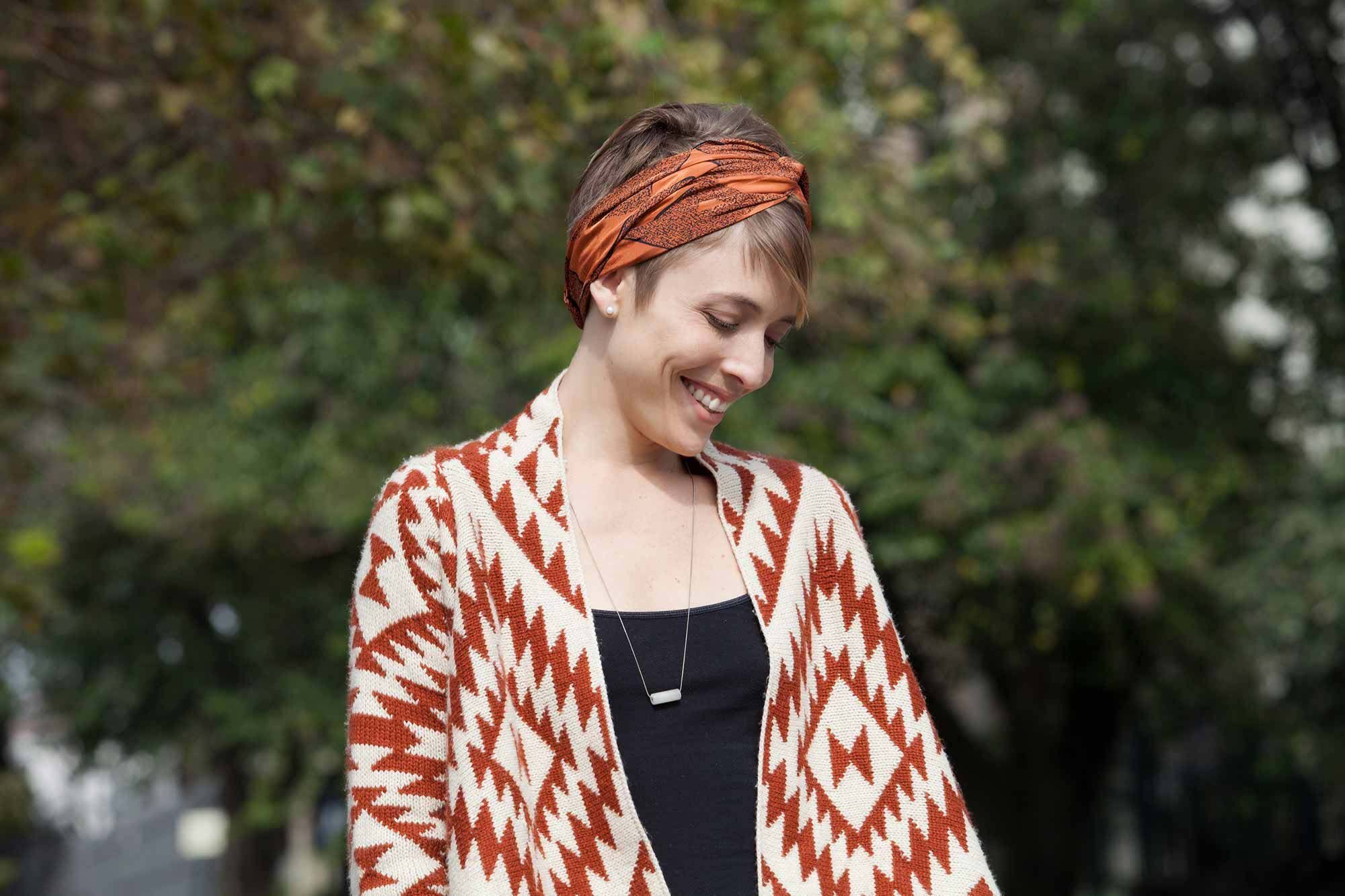 Saat lepek, tutupi dengan turban! (Foto: Raquel Burst)