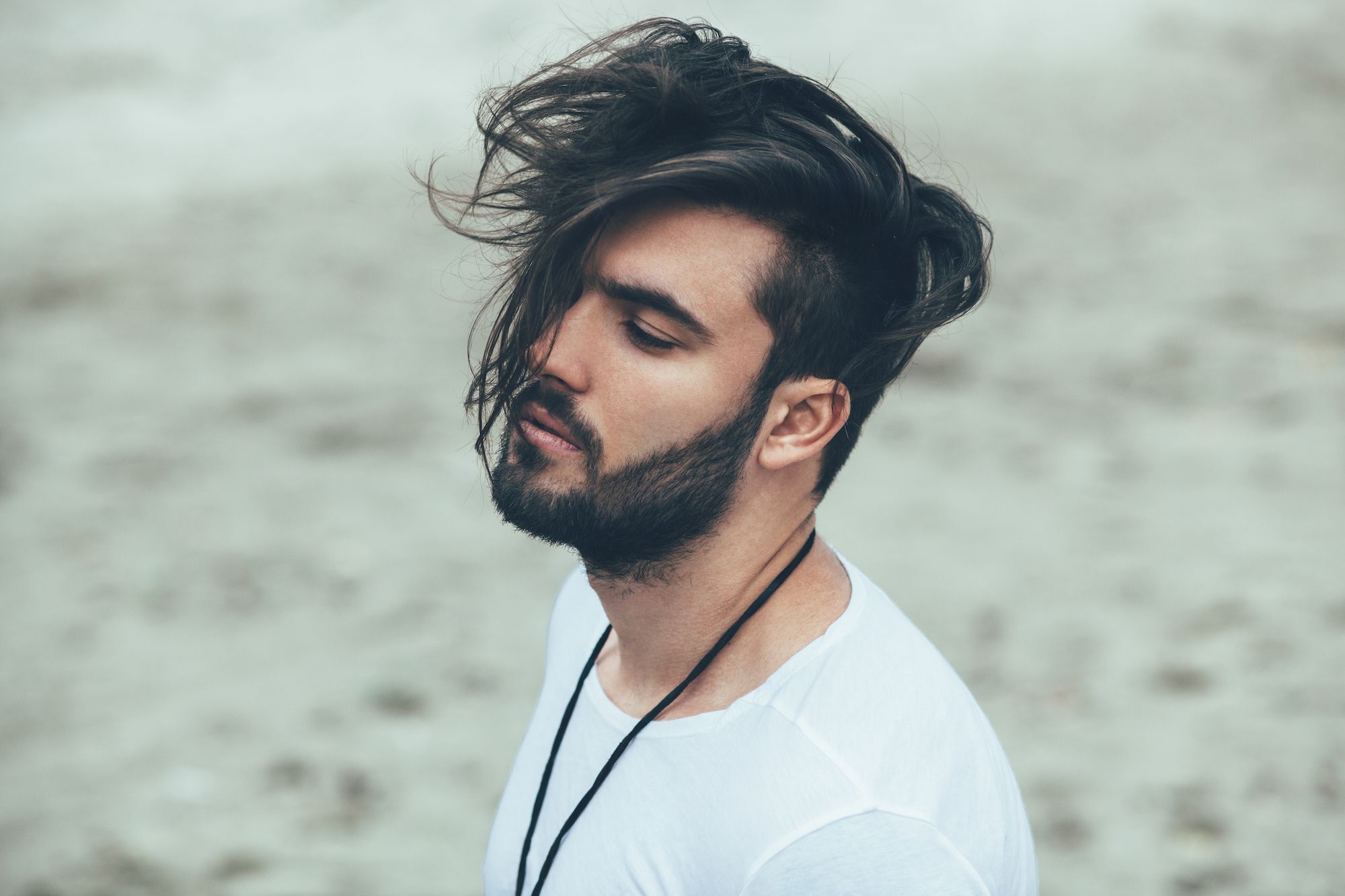 Apa rambutmu sudah cukup panjang? (Foto: iStock by Getty Images)