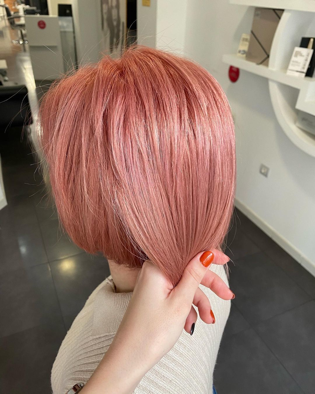 (Foto: Instagram/ambarpeluqueros)