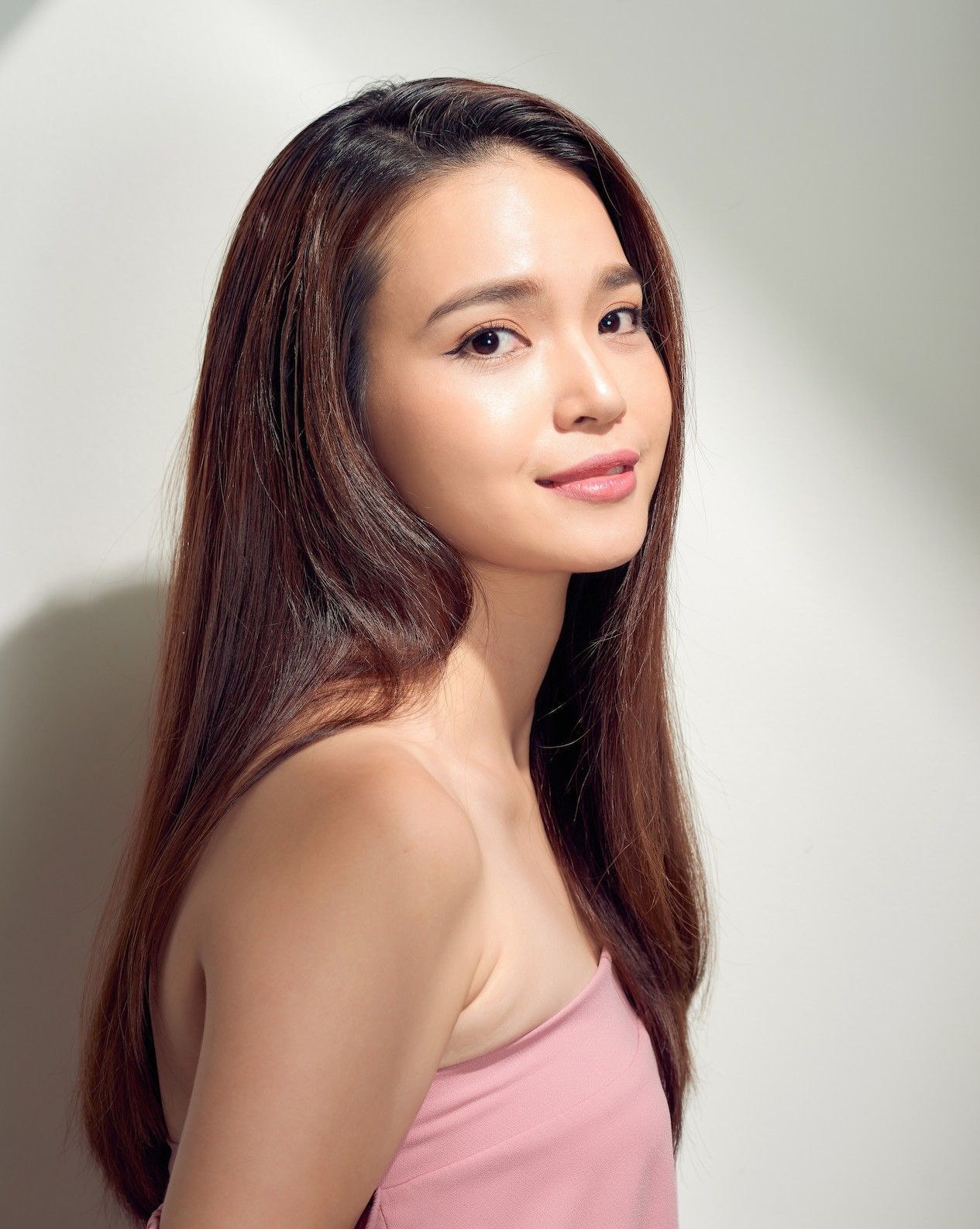 Warna rambut yang paling aman: cokelat tembaga kemerahan. (Foto: Shutterstock)