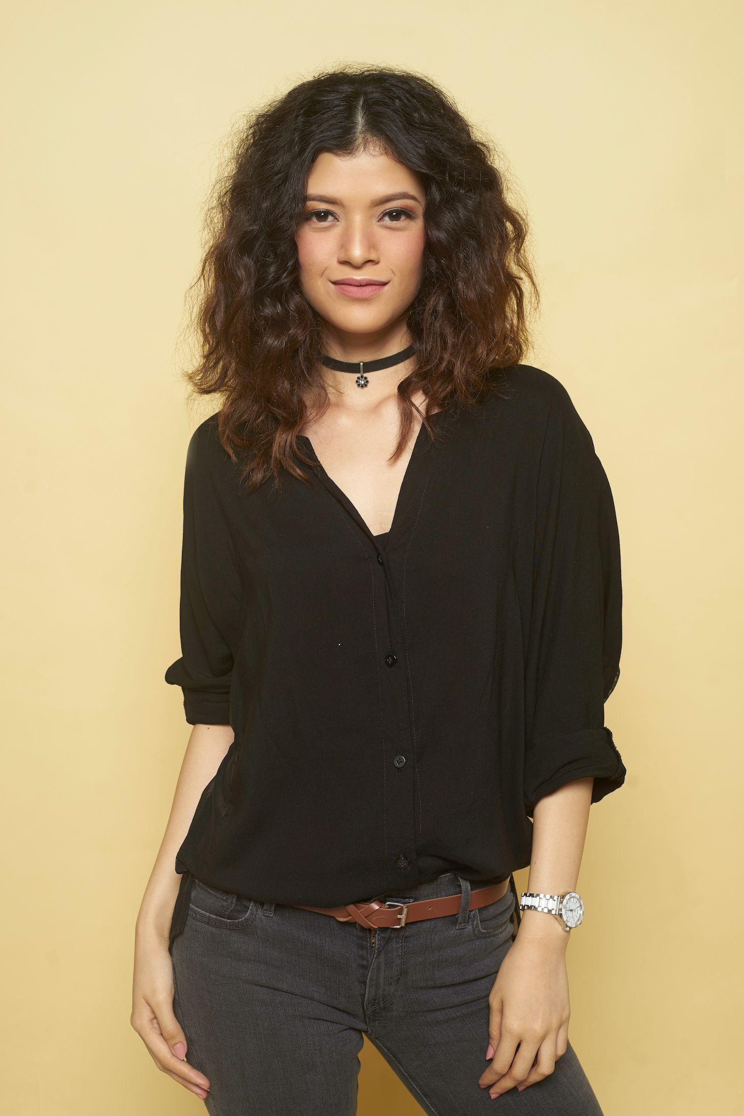 Coba teknik scrunch hair untuk mempertahankan bentuk lekukannya. (Foto: Hariono Halim)