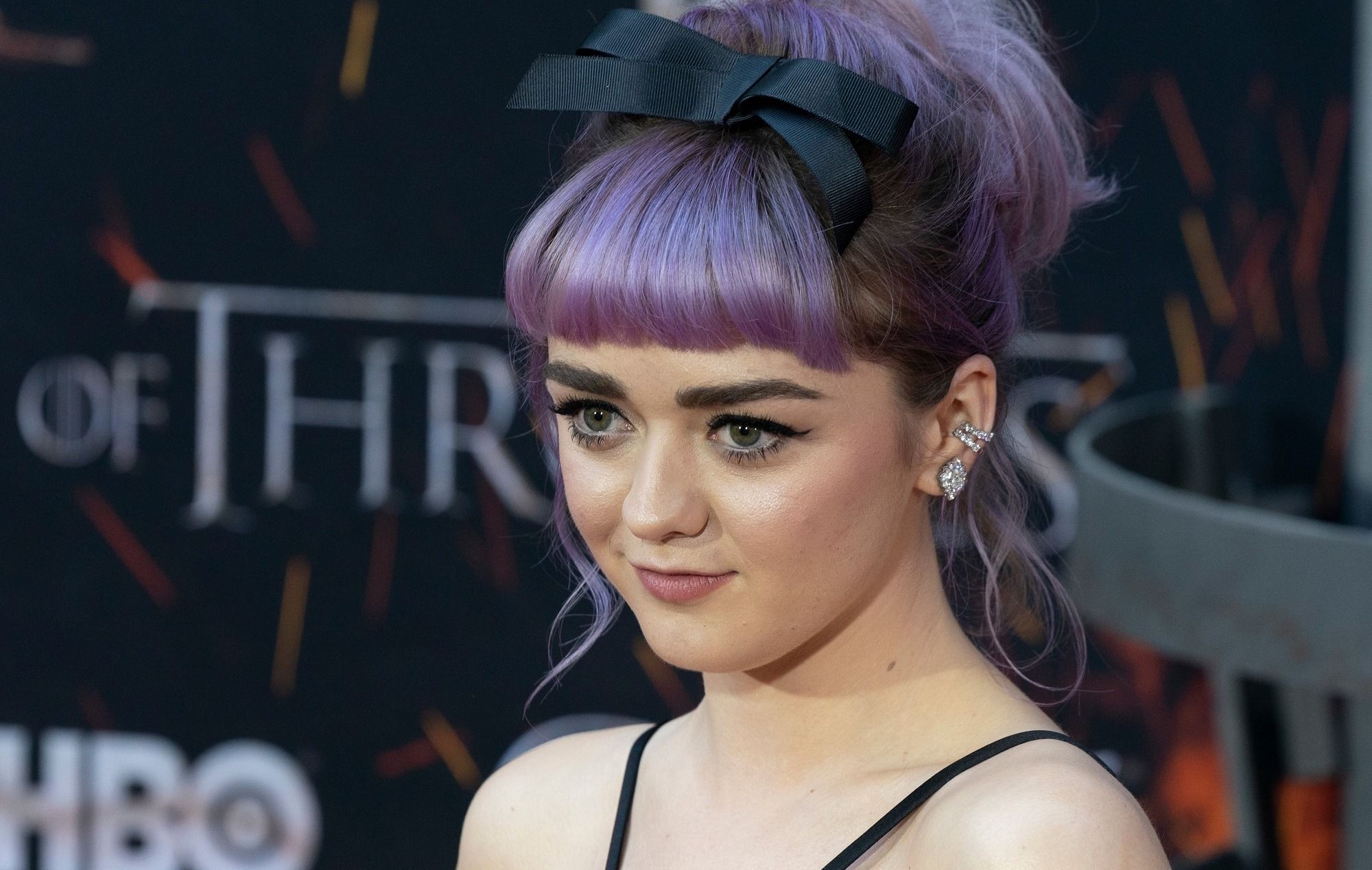 Poni rata Maisie Williams berwarna lilac. Berani coba warna rambut ini? (Foto: Shutterstock)