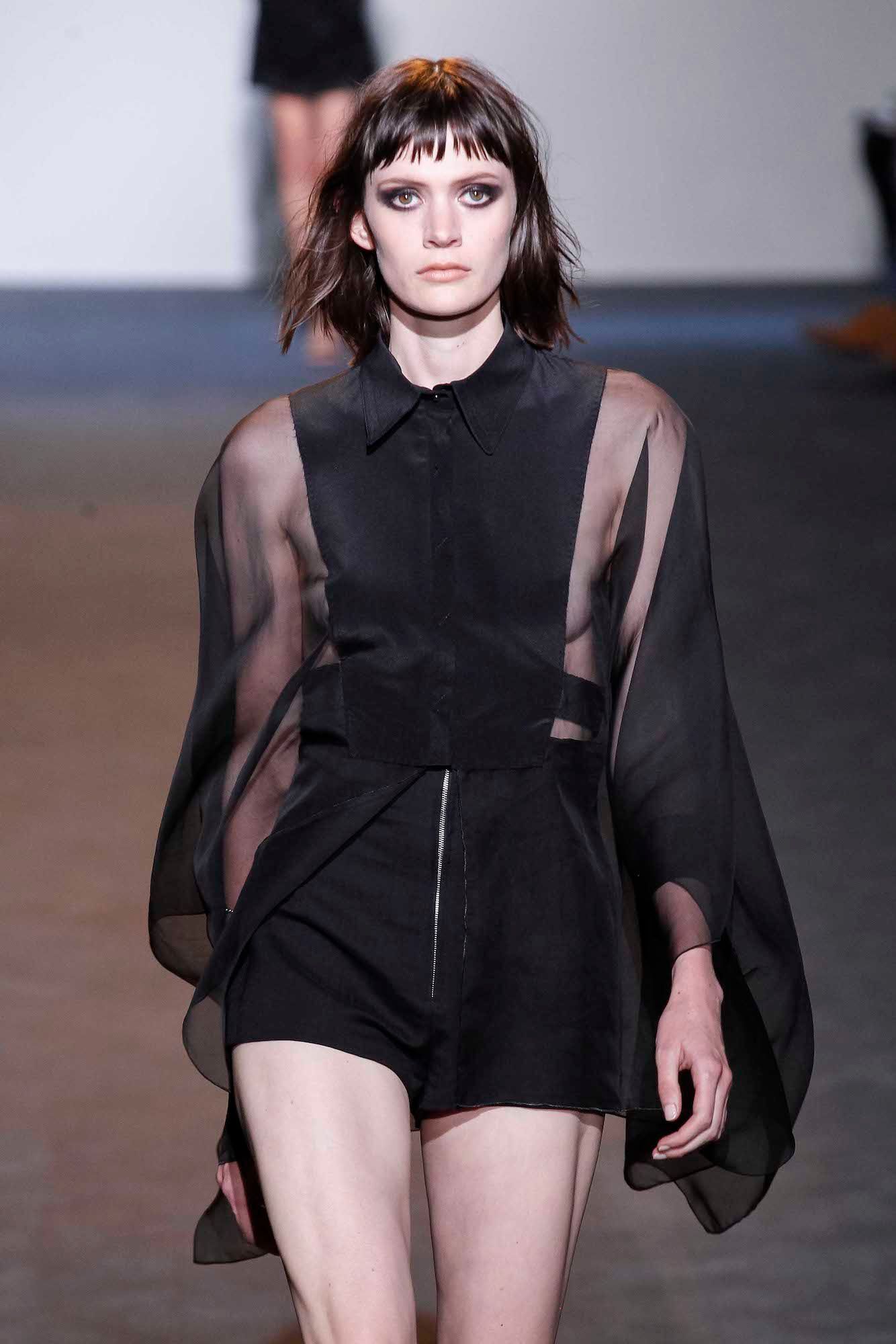 Poni pendek tak melulu harus mengikuti gaya blunt. (Foto: Indigitalimages.com)