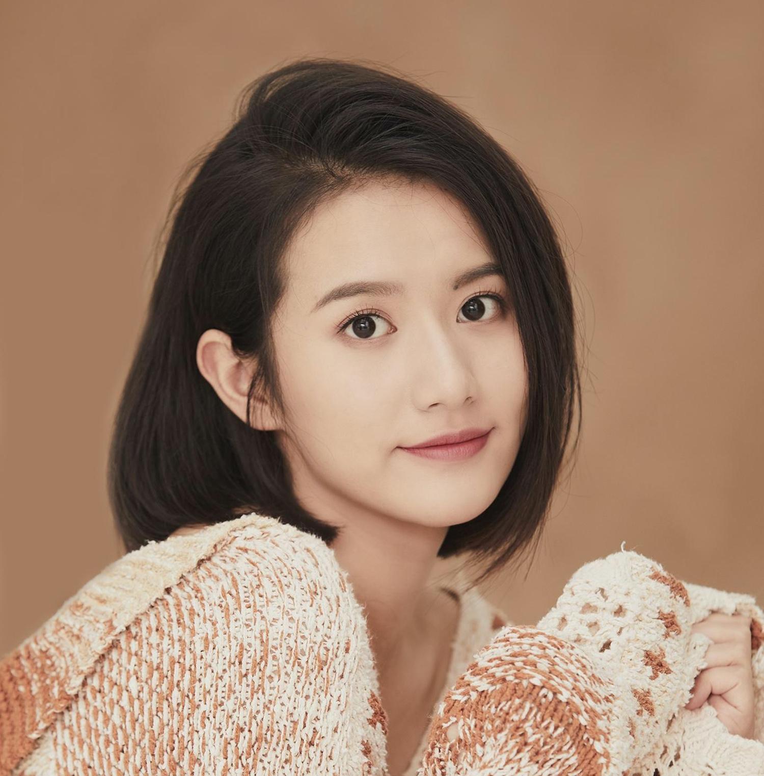 Berikan belah pinggir supaya terlihat tirus. (Foto: Shutterstock)