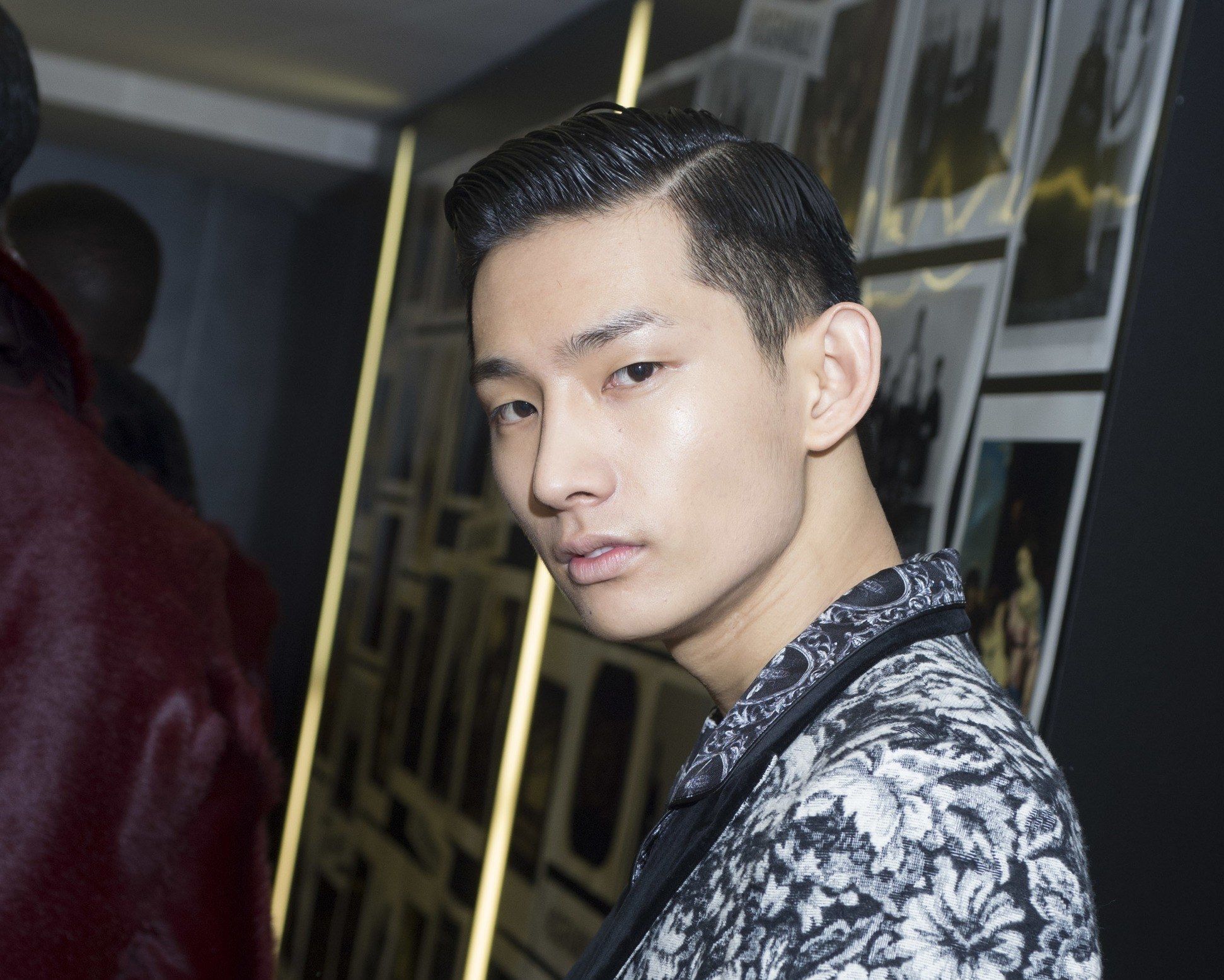 model rambut pria taper fade