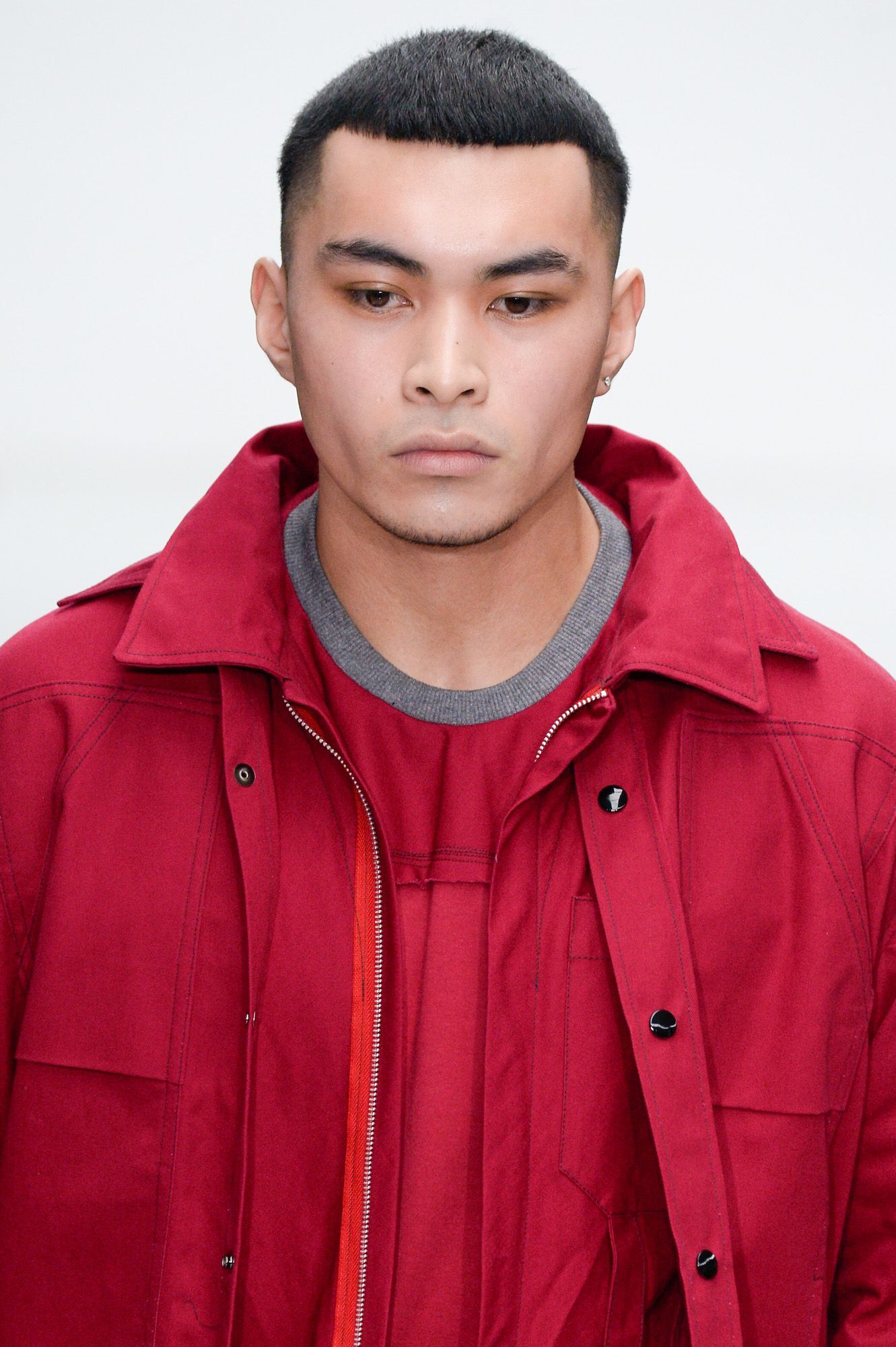 Berikan potongan ini pada gaya rambut buzz cut. (Foto: Indigitalimages.com)