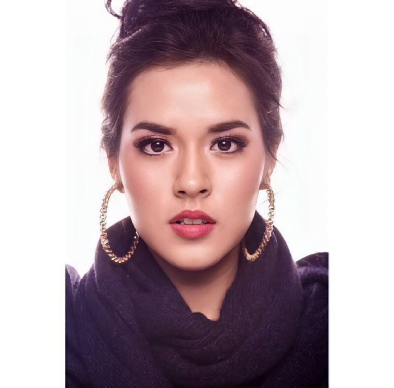 Stella makeup for raisa