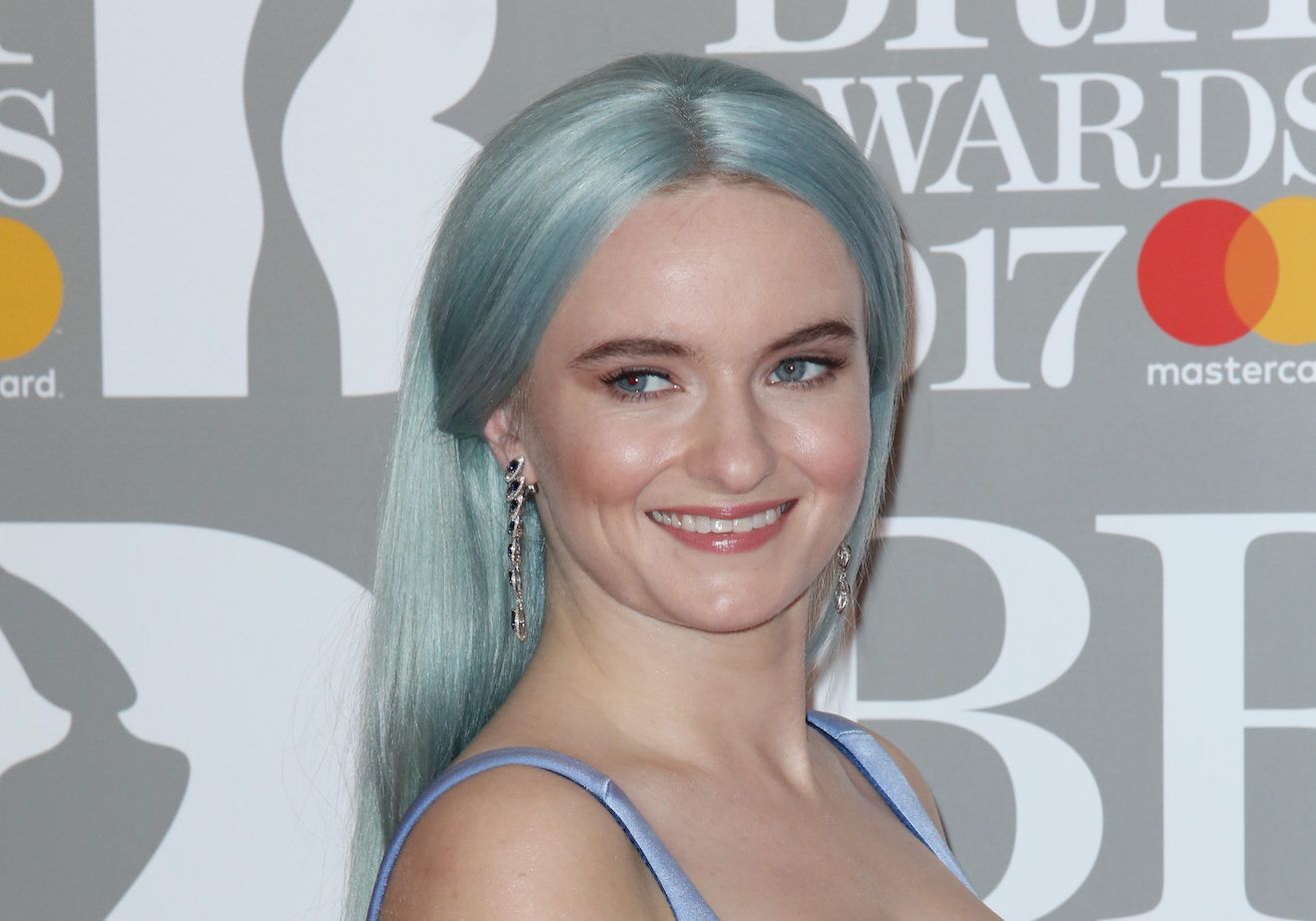 Warna rambut pastel memberikan kesan dreamy. (Foto: Shutterstock)