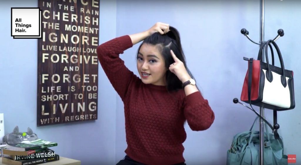 step 2 - pisahkan rambut bagian atas