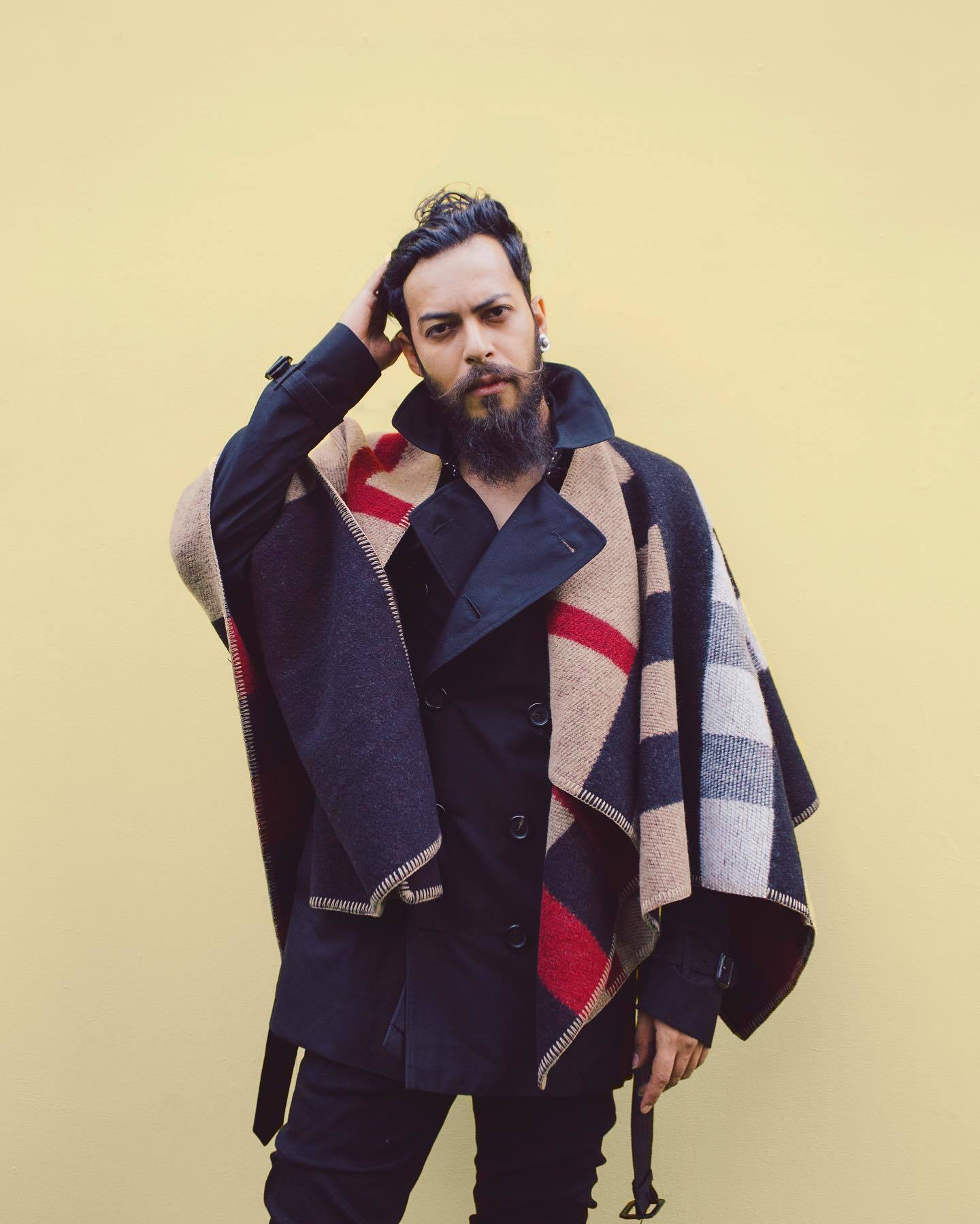 Model kumis vintage, handlebar. (Foto: Instagram.com/alexabbad)