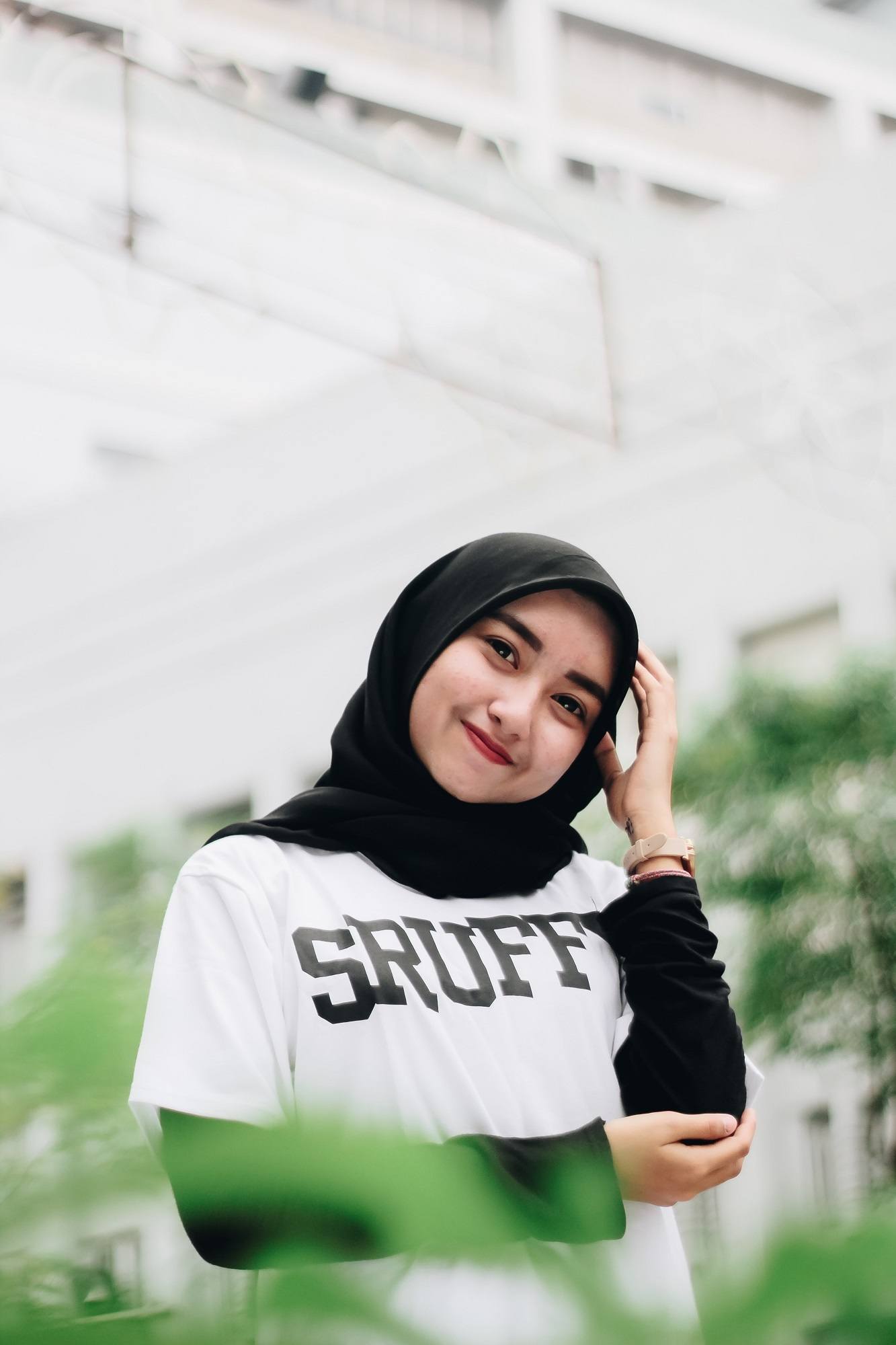 Hijab segi empat berbahan voile bisa jadi pilihan untuk berolahraga. (Foto Shutterstock)