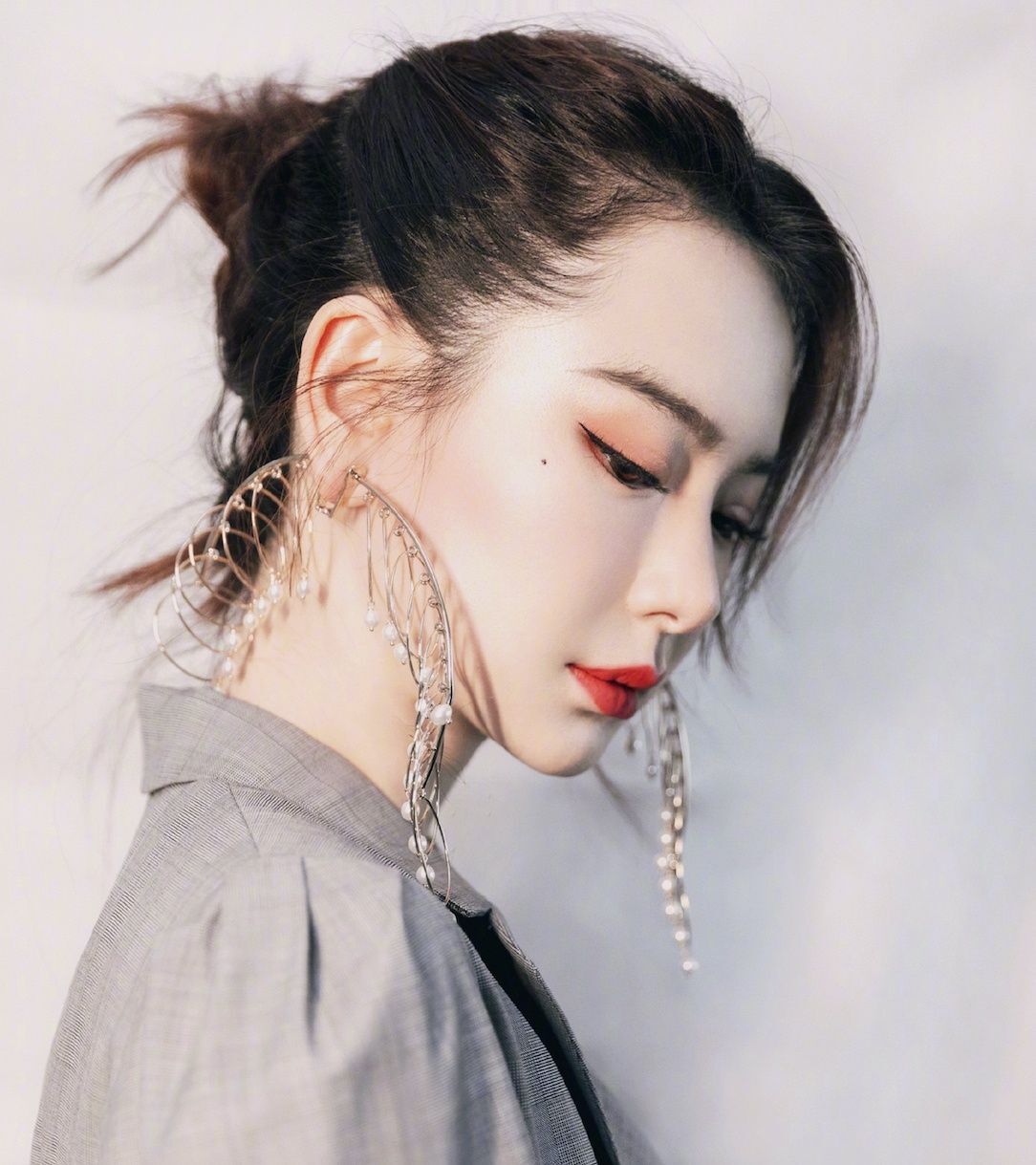 Gaya rambut messy bun. (Foto: Shutterstock)