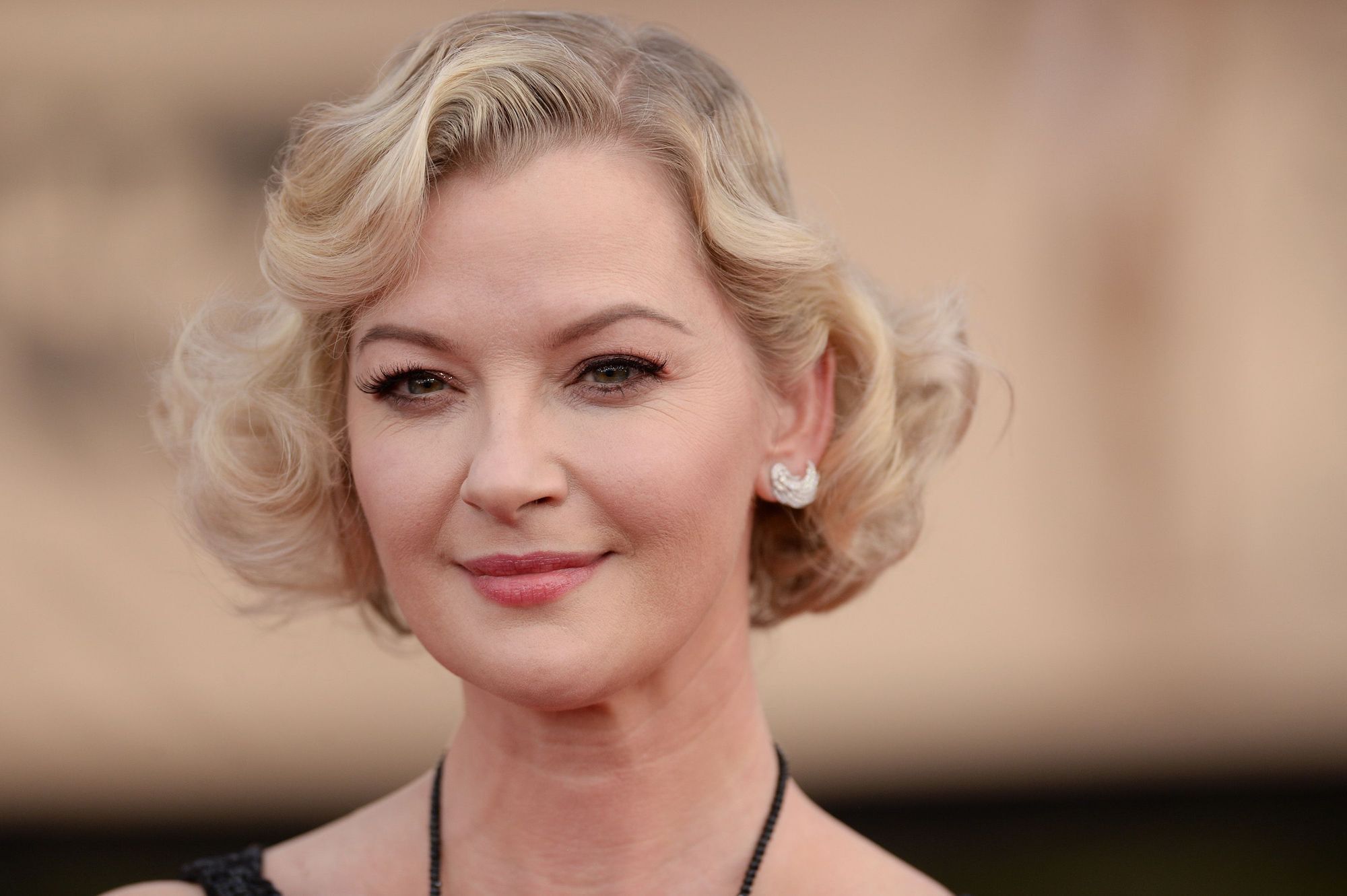 Tertarik mencoba gaya rambut klasik yang satu ini? (Foto: REX by Shutterstock)