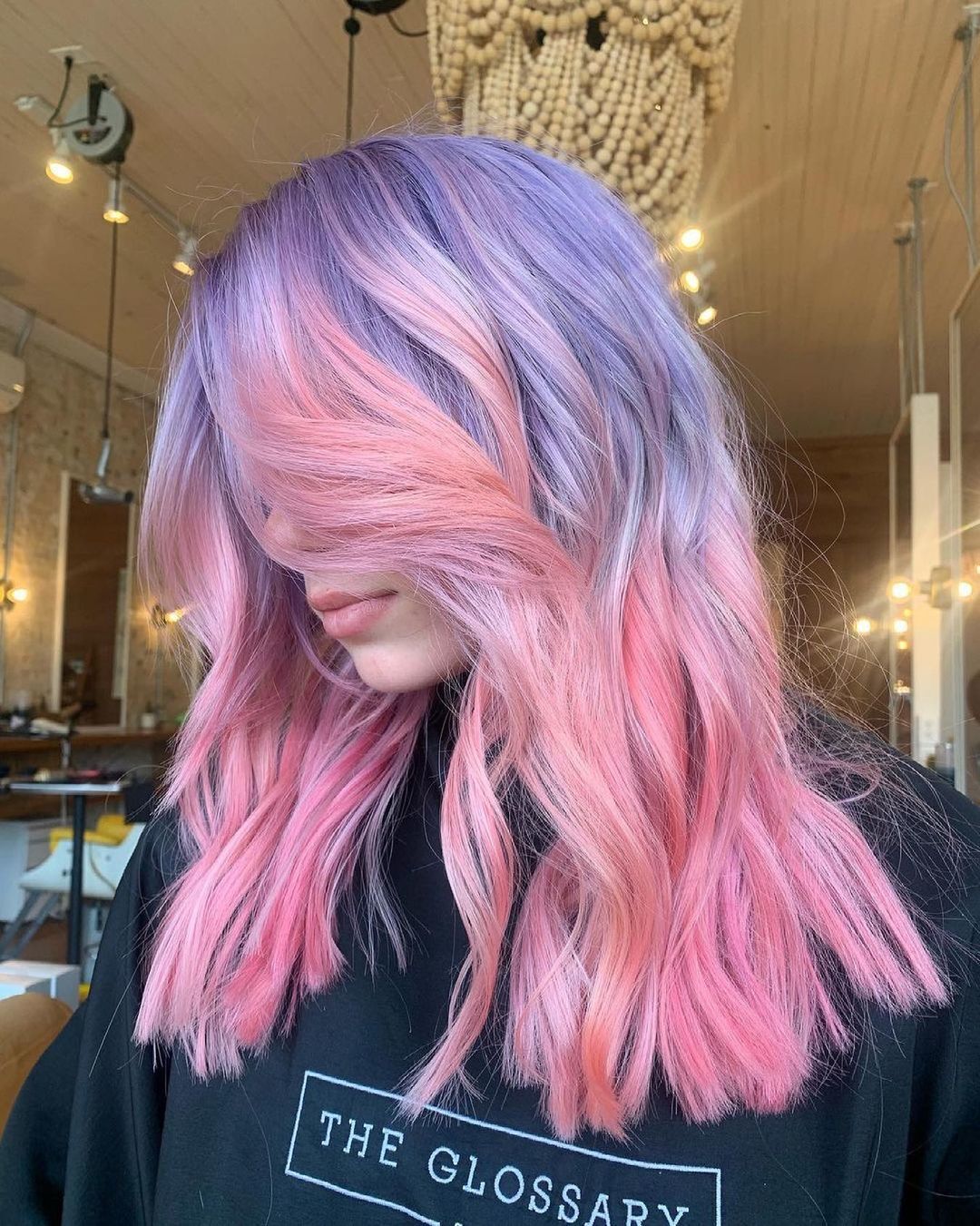 (Foto: Instagram/glossarysalon)