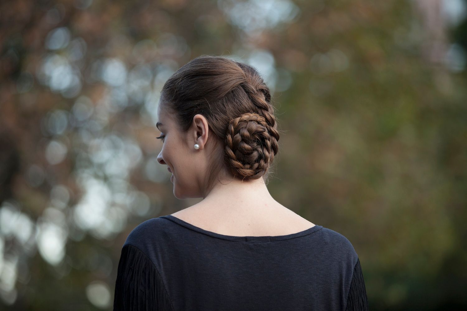 Ada juga yang membuat variasinya dengan bentuk kepang rambut. (Foto: iStock by Getty Images)