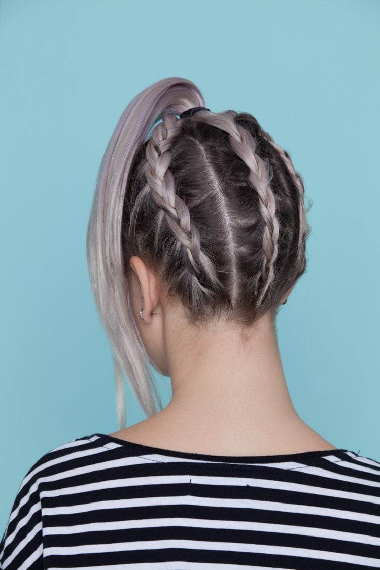 Gaya kepang unutk kamu yang sudah expert dalam mengepang. (Foto: Verity Jane Smith)