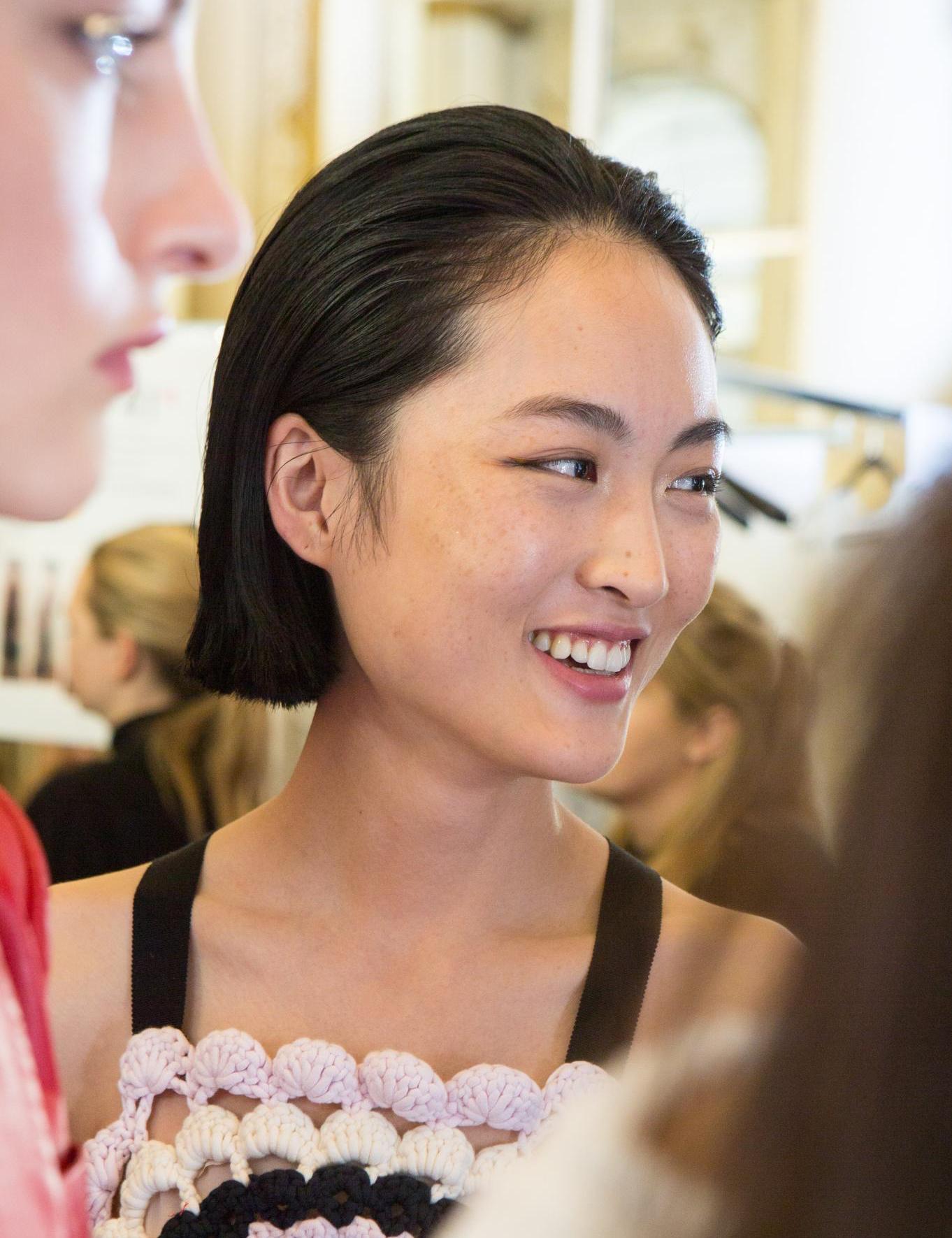 Hairdo rambut pendek untuk pesta yang bisa dibuat dalam waktu singkat! (Foto: Shutterstock)