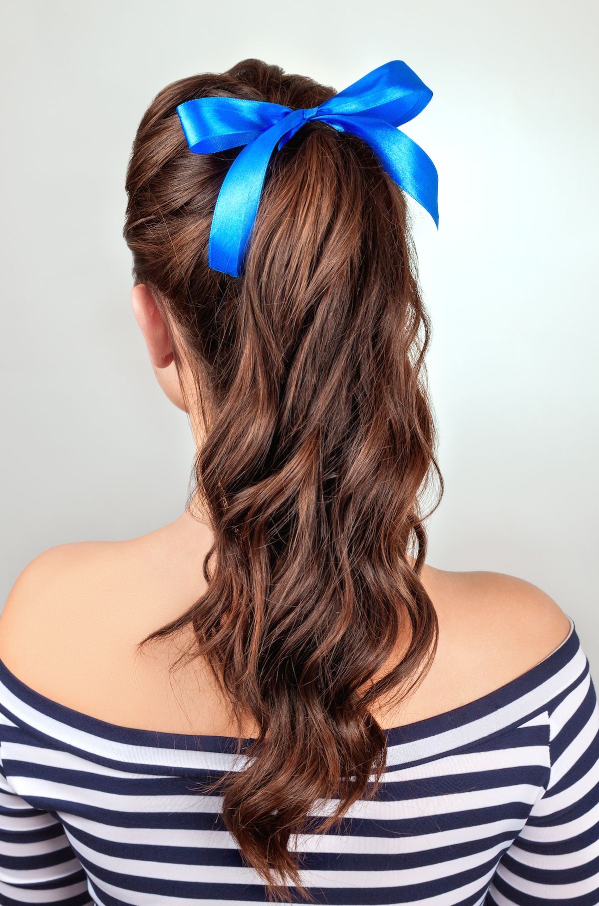 Gaya rambut yang simpel tapi tetap chich! (Foto: Shutterstock)