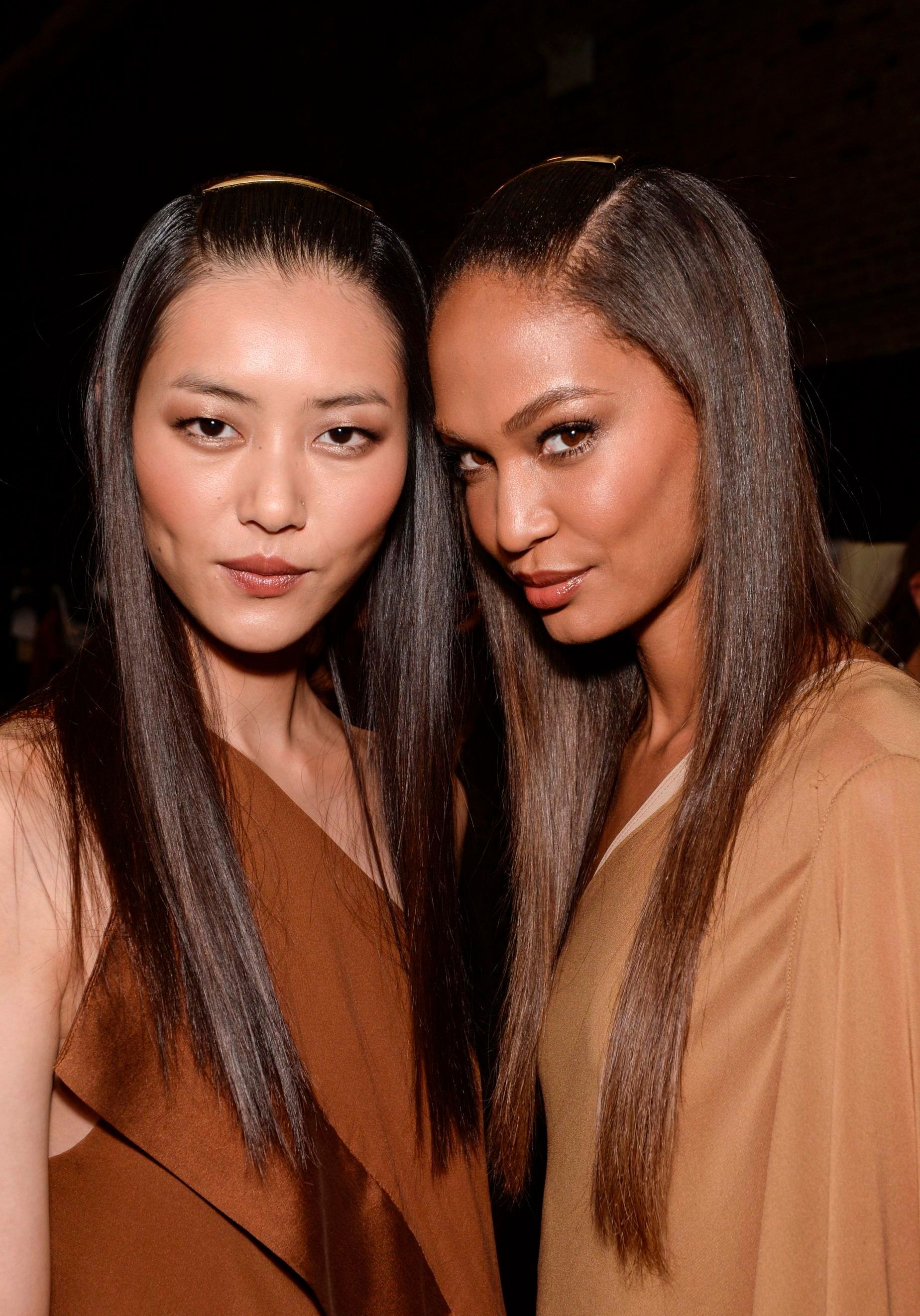 Gaya rambut super lurus ini juga kerap dikenal sebagai gaya runway ready. (Foto: indigitalimages.com)