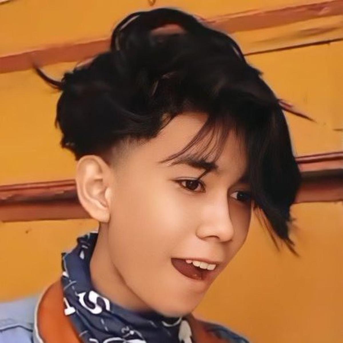 Alif tiktok alias dilan kw dengan rambut cepmek