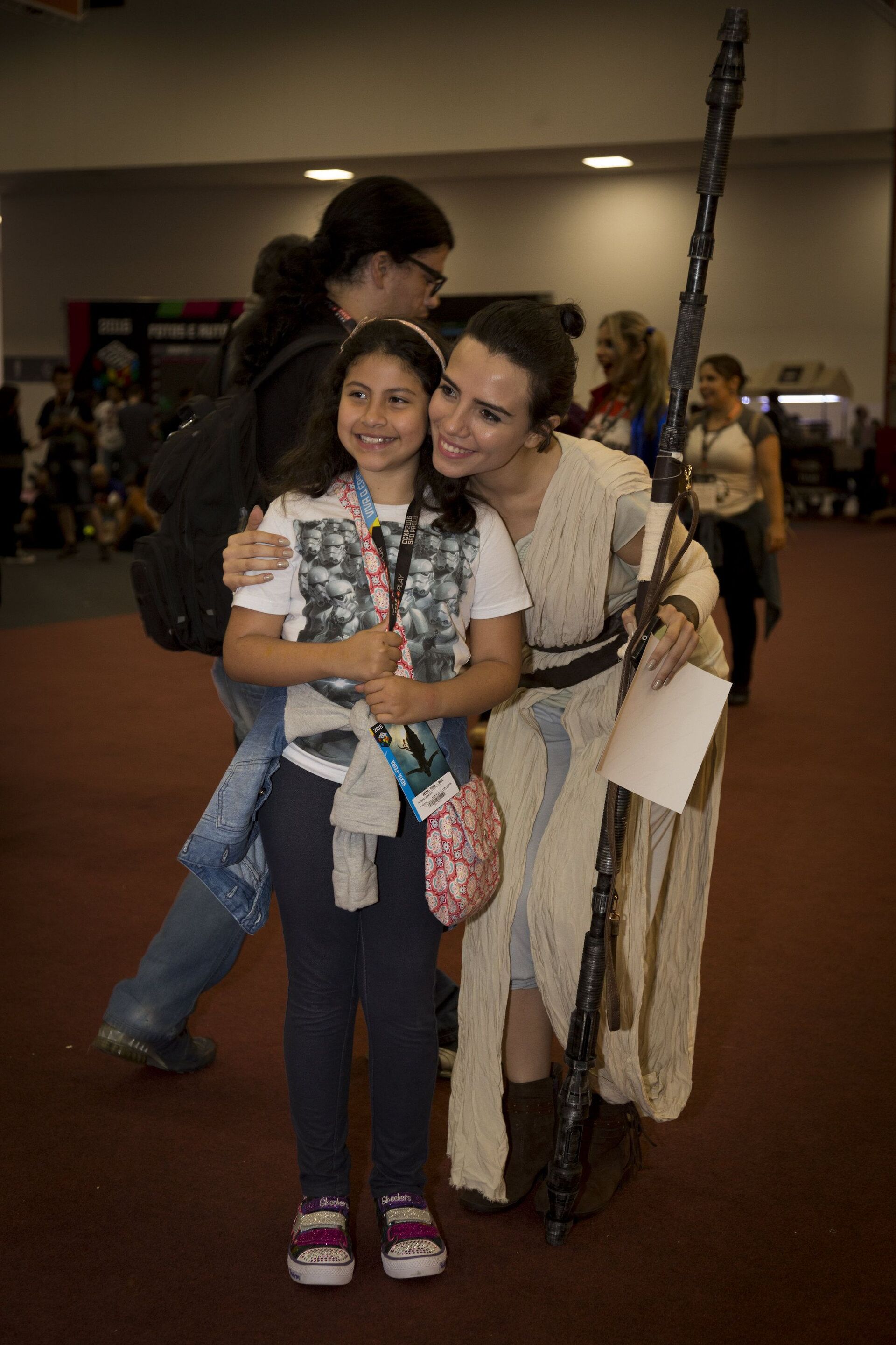 Rey memiliki gaya rambut cepol yang sangat ikonik. (Foto shutterstock)