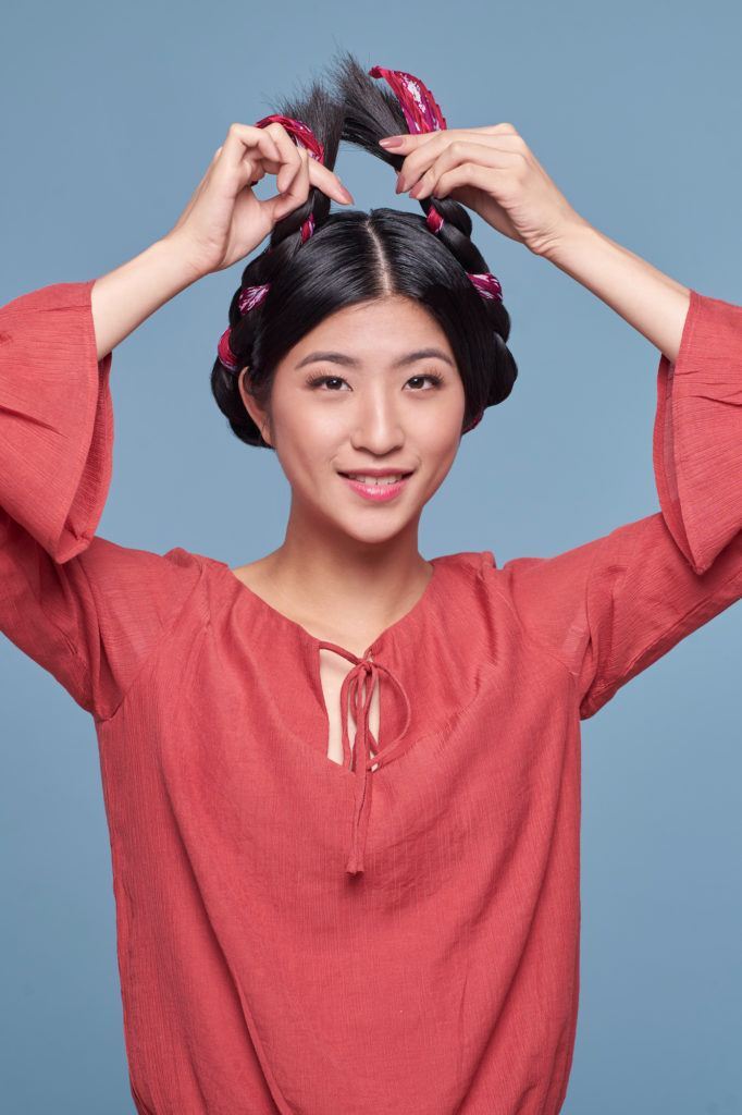 scarf-milkmaid-braid-step-5