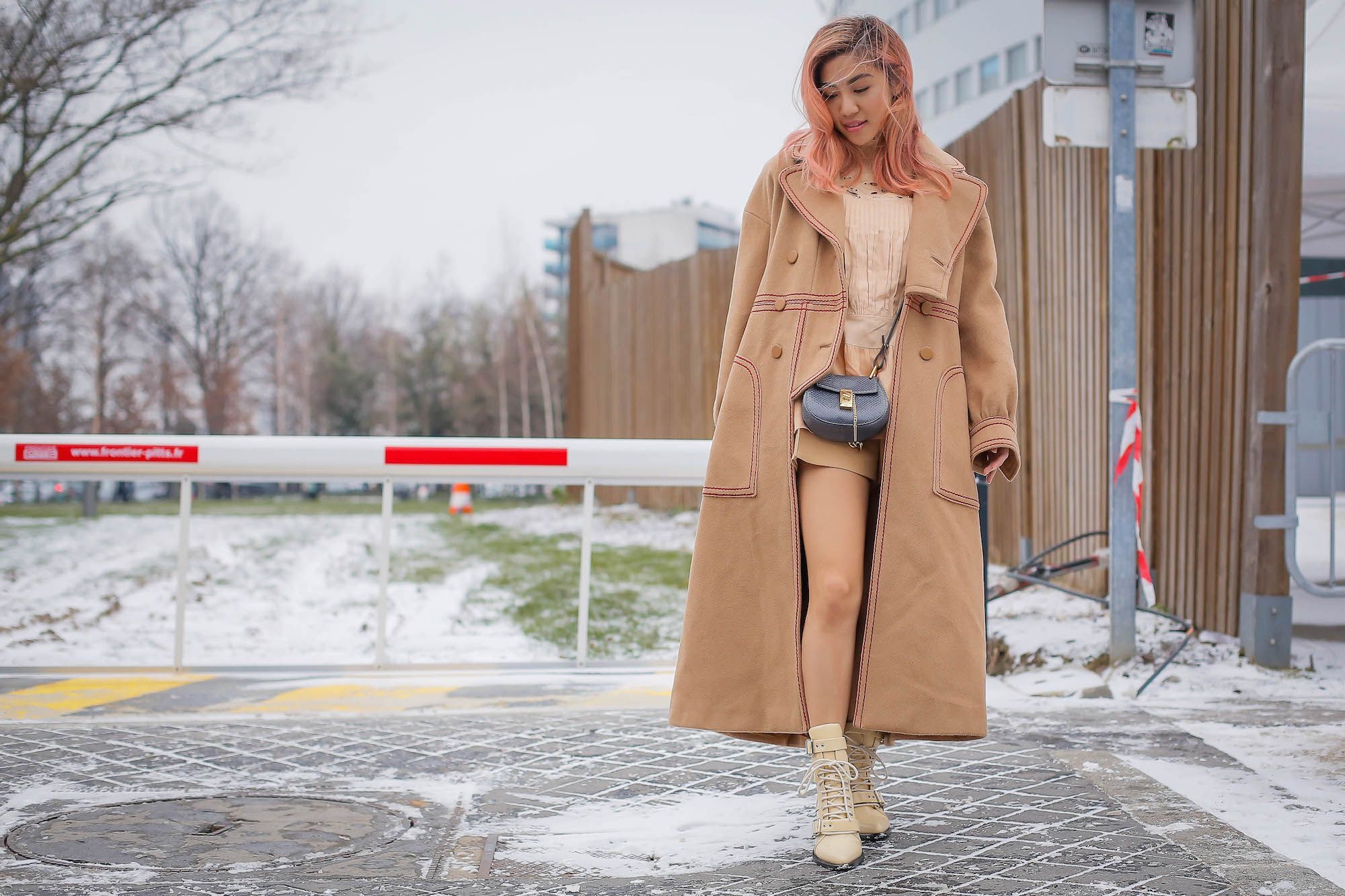 Tinggalkan warna pink karena kini saatnya warna rose gold berjaya. (Foto: Indigitalimages.com)