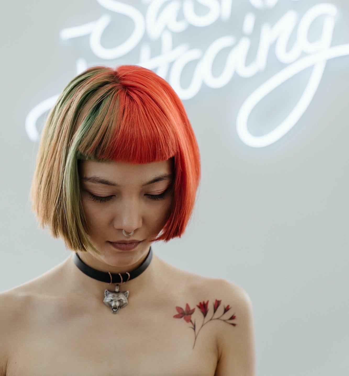 Warna hijau dan oranye jadi paduan yang nyentrik. (Foto: Pexel)